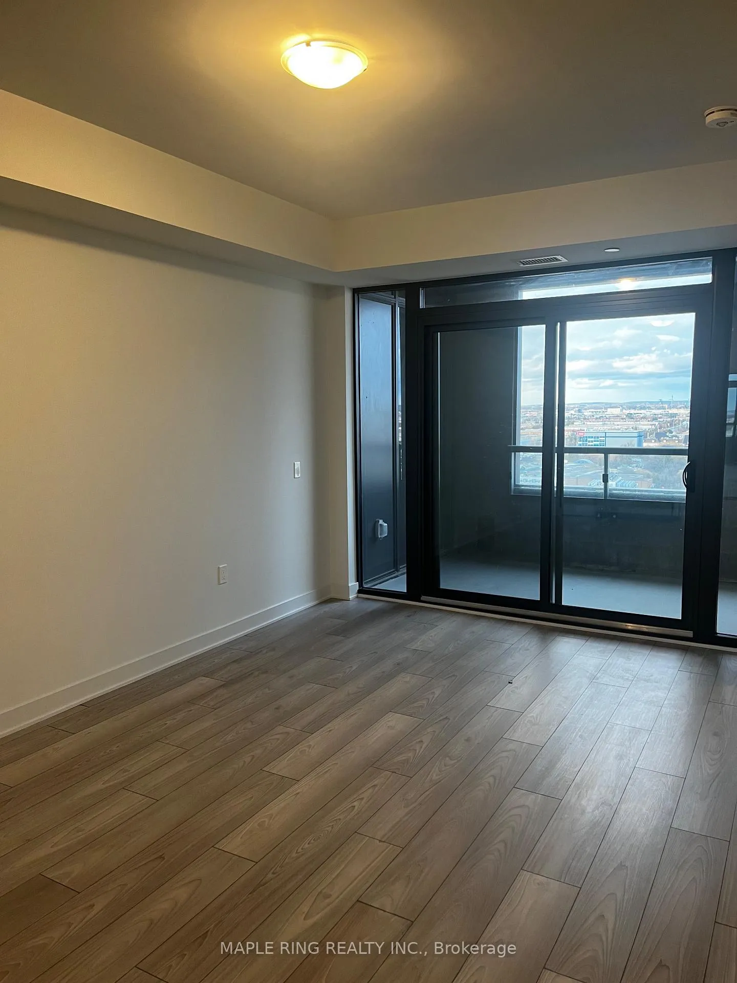 Photo 3 of Unit 1403, 2920 Hwy 7 Road, Vaughan, Vaughan Corporate Centre — HOMEH