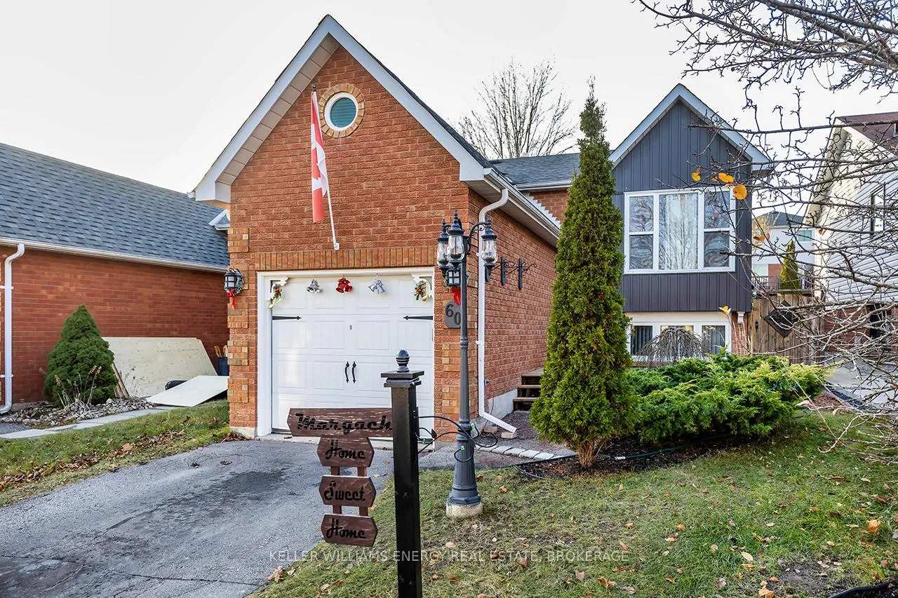 Photo 1 of 60 Champine Square, Clarington, Bowmanville — HOMEH