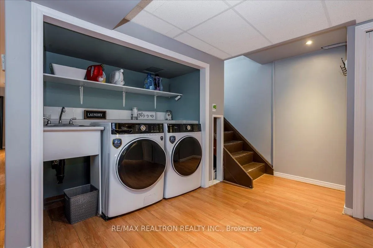 Photo 18 of 467 Irwin Street, Midland — HOMEH