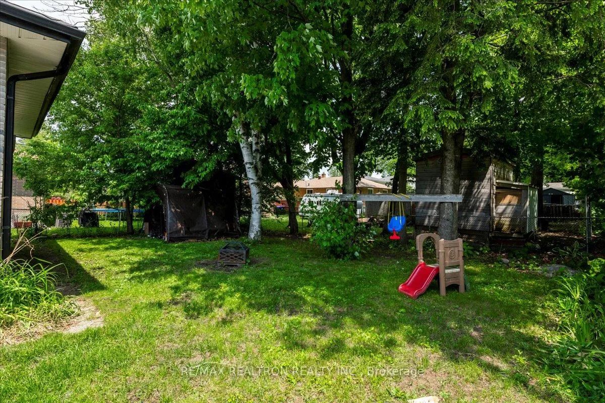 Photo 29 of 467 Irwin Street, Midland — HOMEH