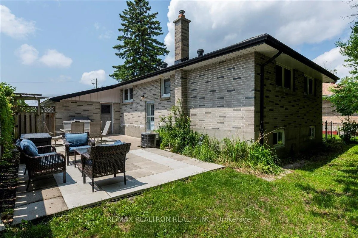 Photo 30 of 467 Irwin Street, Midland — HOMEH