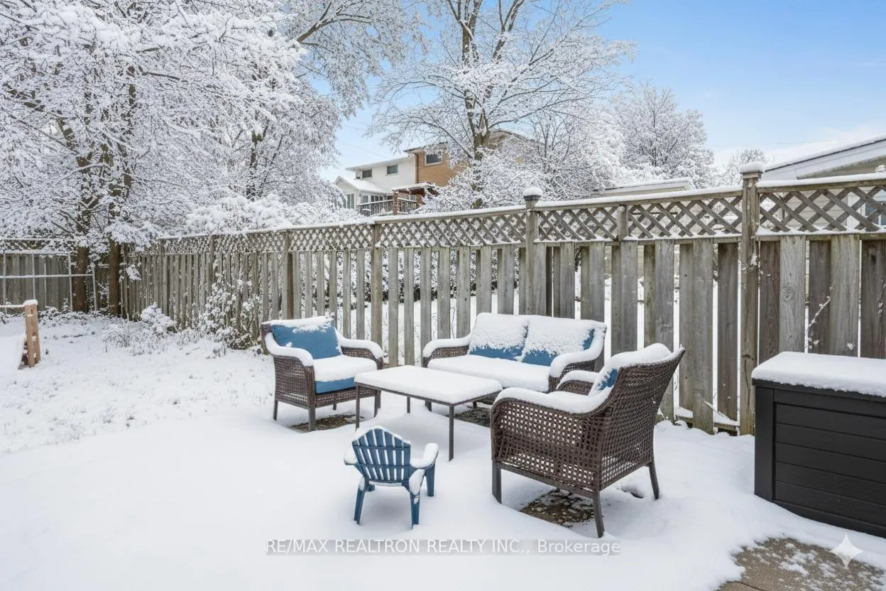Photo 33 of 467 Irwin Street, Midland — HOMEH