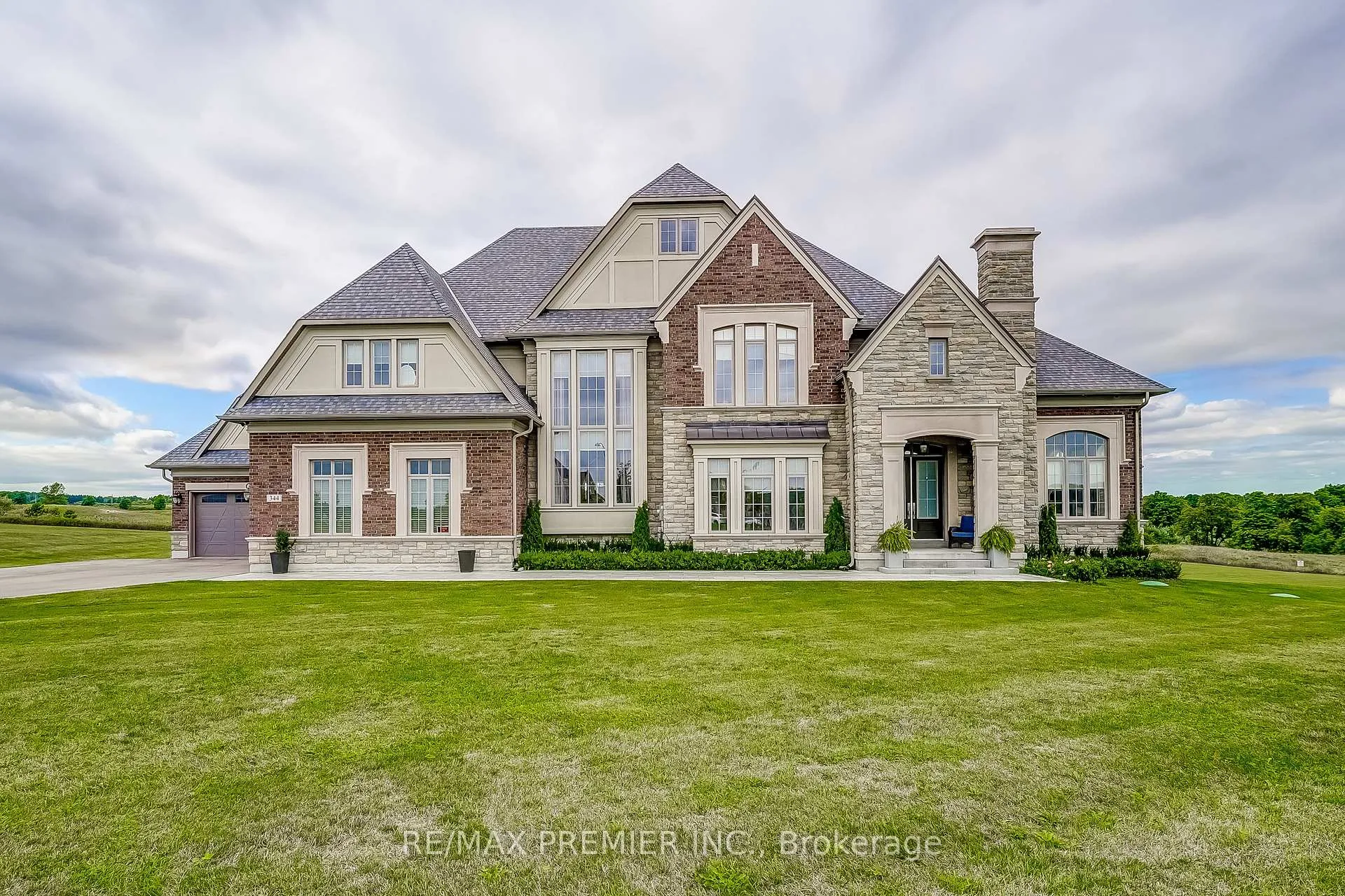 Photo 1 of 344 Amos Drive, Caledon, Palgrave — HOMEH
