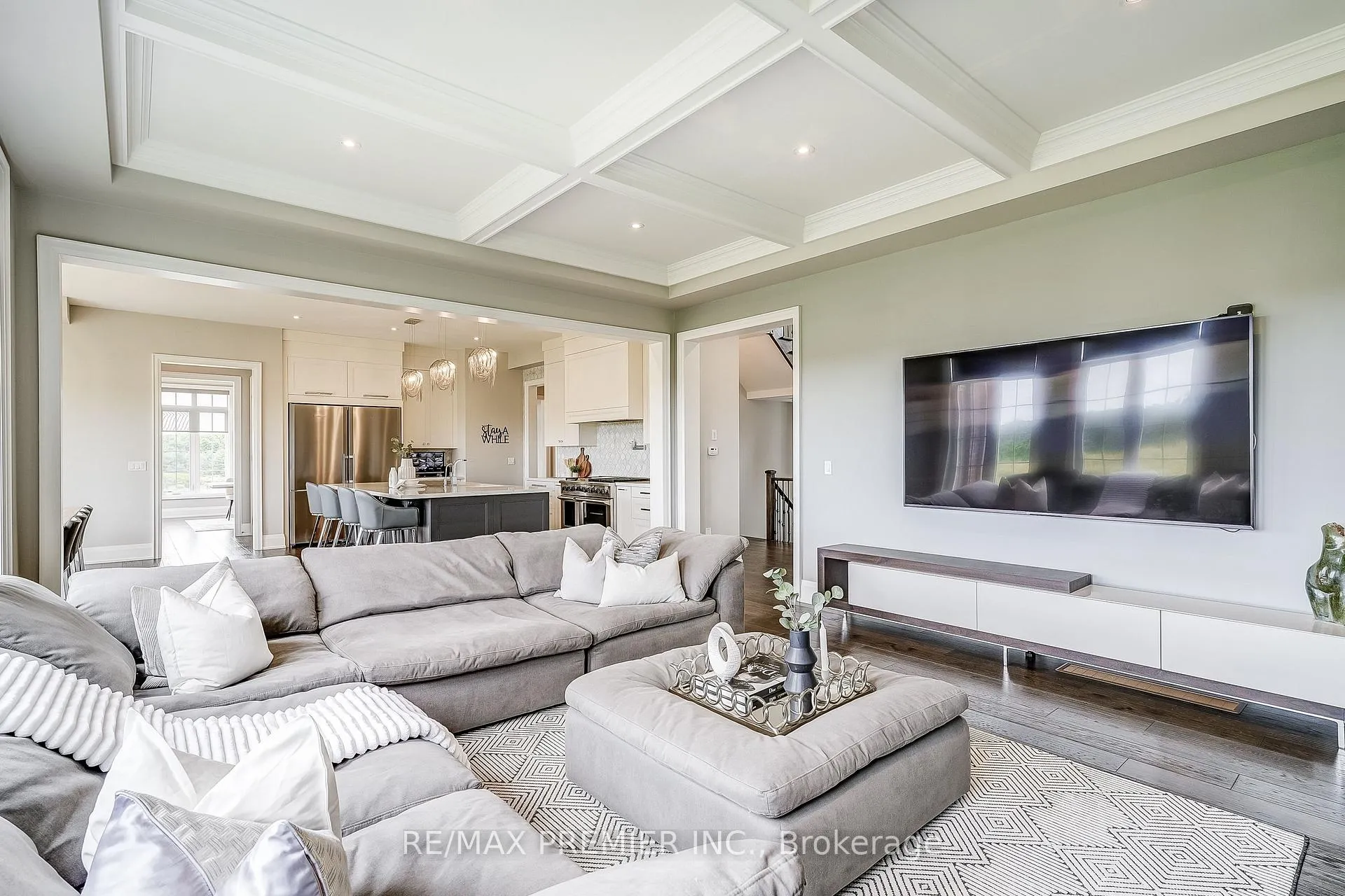 Photo 14 of 344 Amos Drive, Caledon, Palgrave — HOMEH