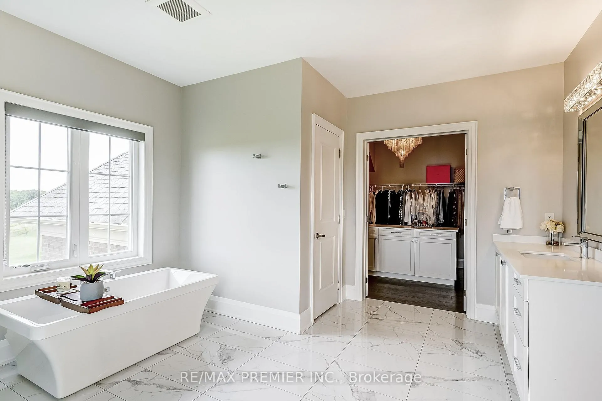 Photo 22 of 344 Amos Drive, Caledon, Palgrave — HOMEH