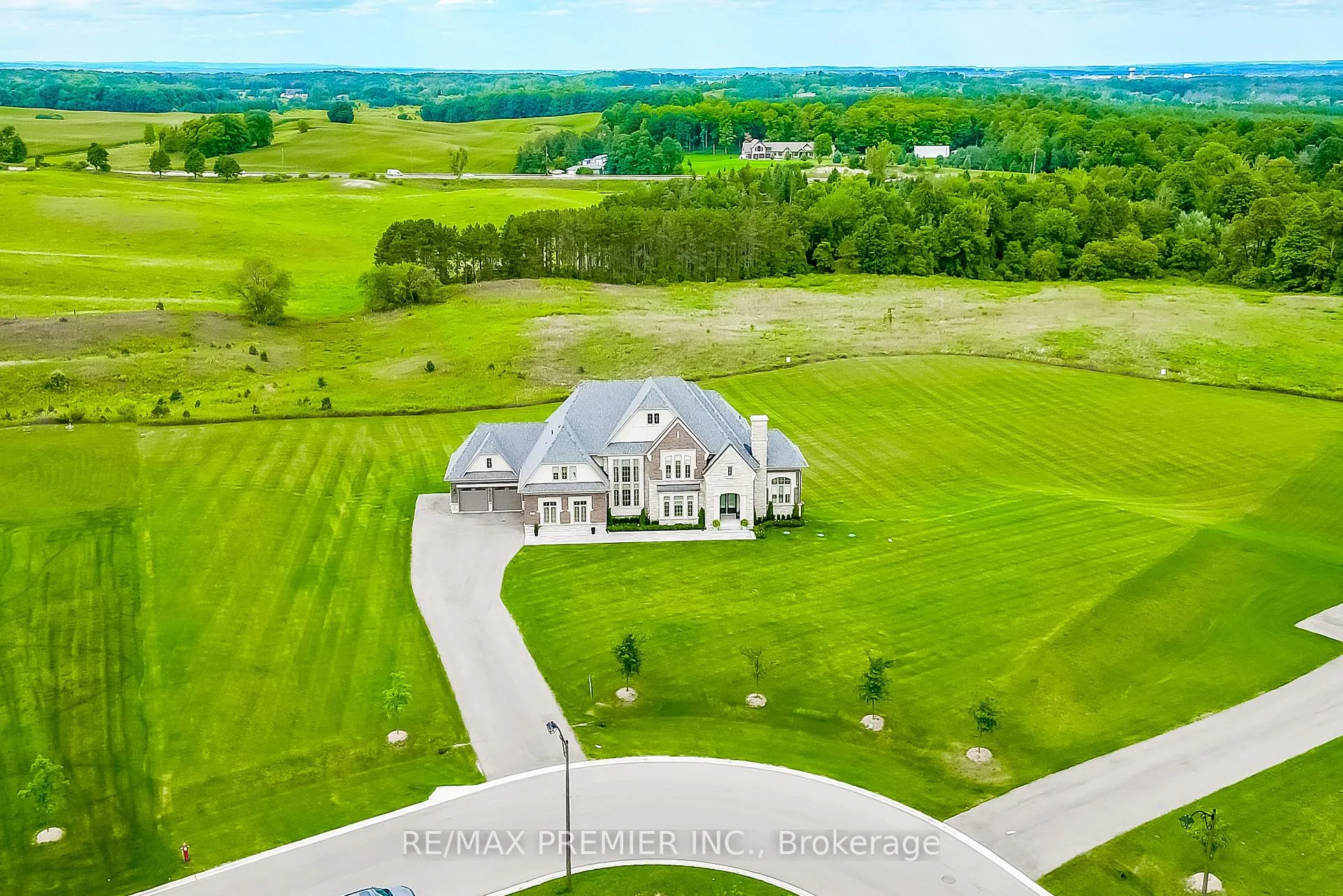 Photo 35 of 344 Amos Drive, Caledon, Palgrave — HOMEH