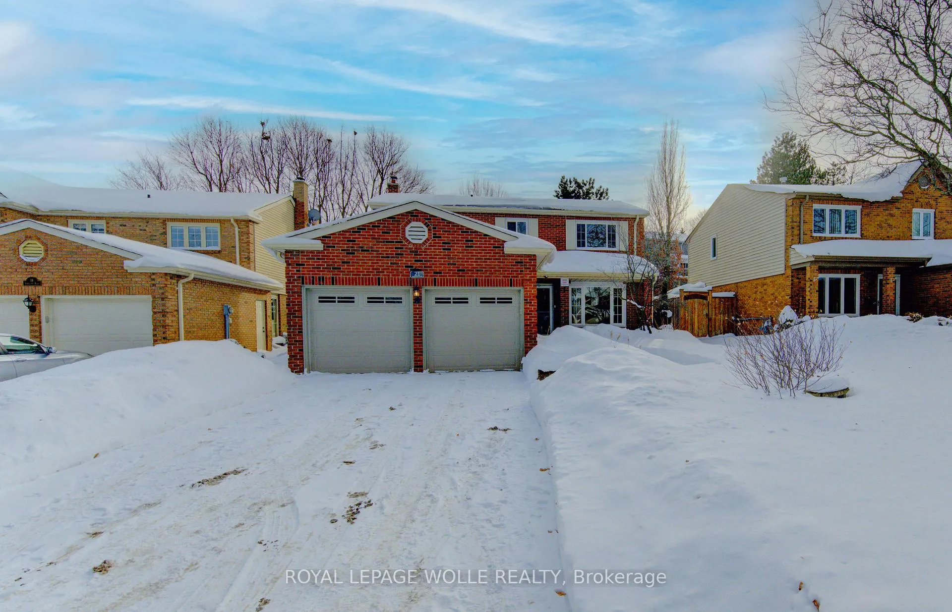 Photo 3 of 21 Sandcliffe Place, Waterloo — HOMEH