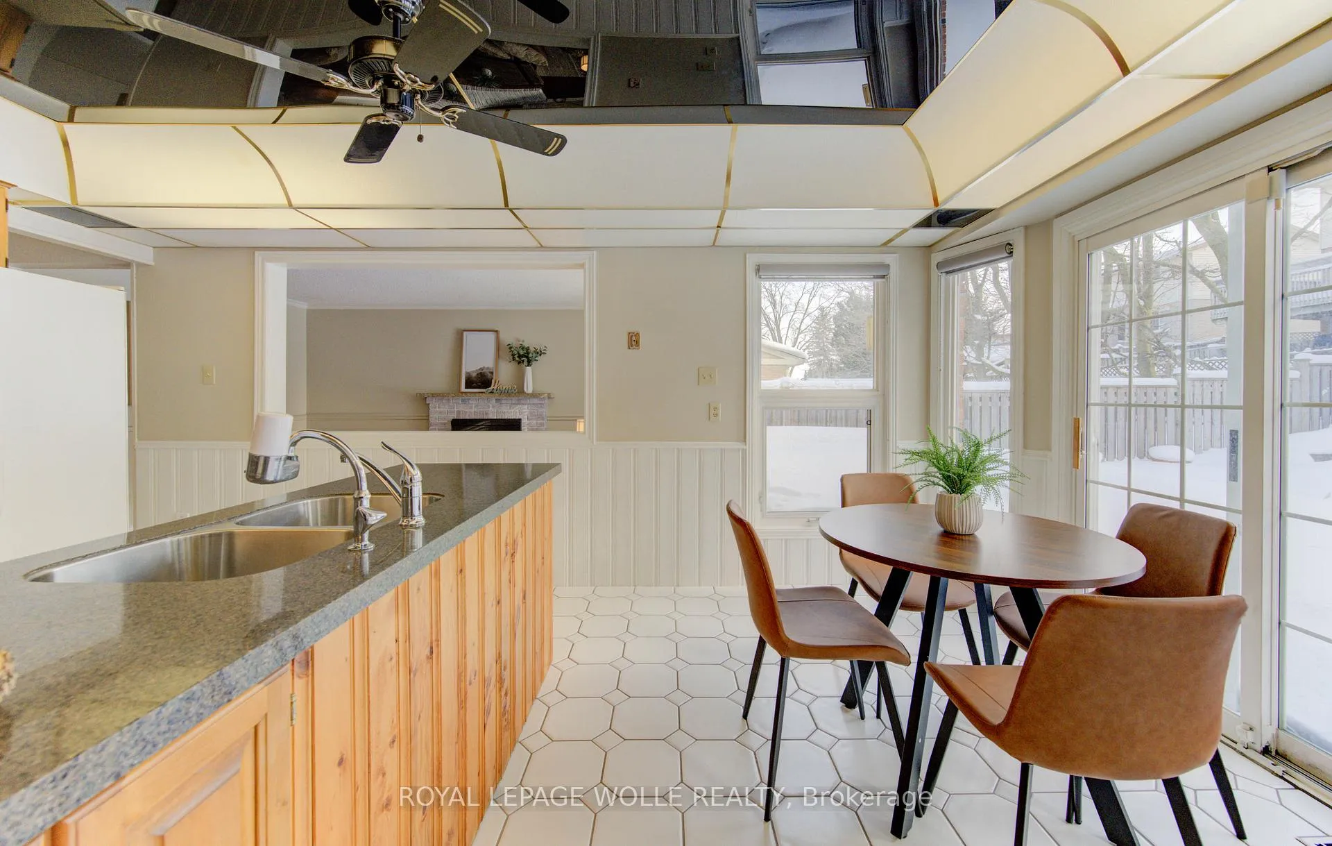 Photo 12 of 21 Sandcliffe Place, Waterloo — HOMEH