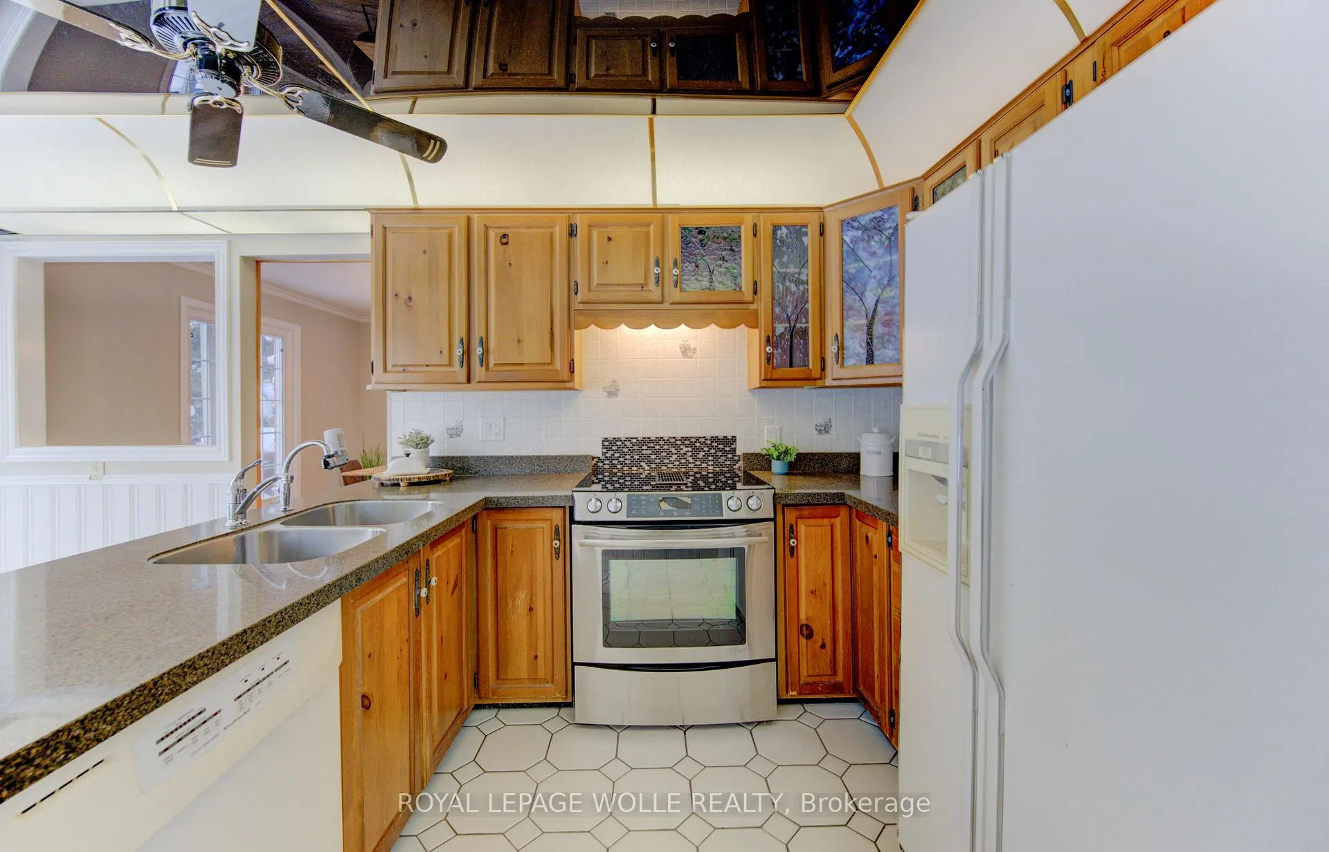 Photo 18 of 21 Sandcliffe Place, Waterloo — HOMEH
