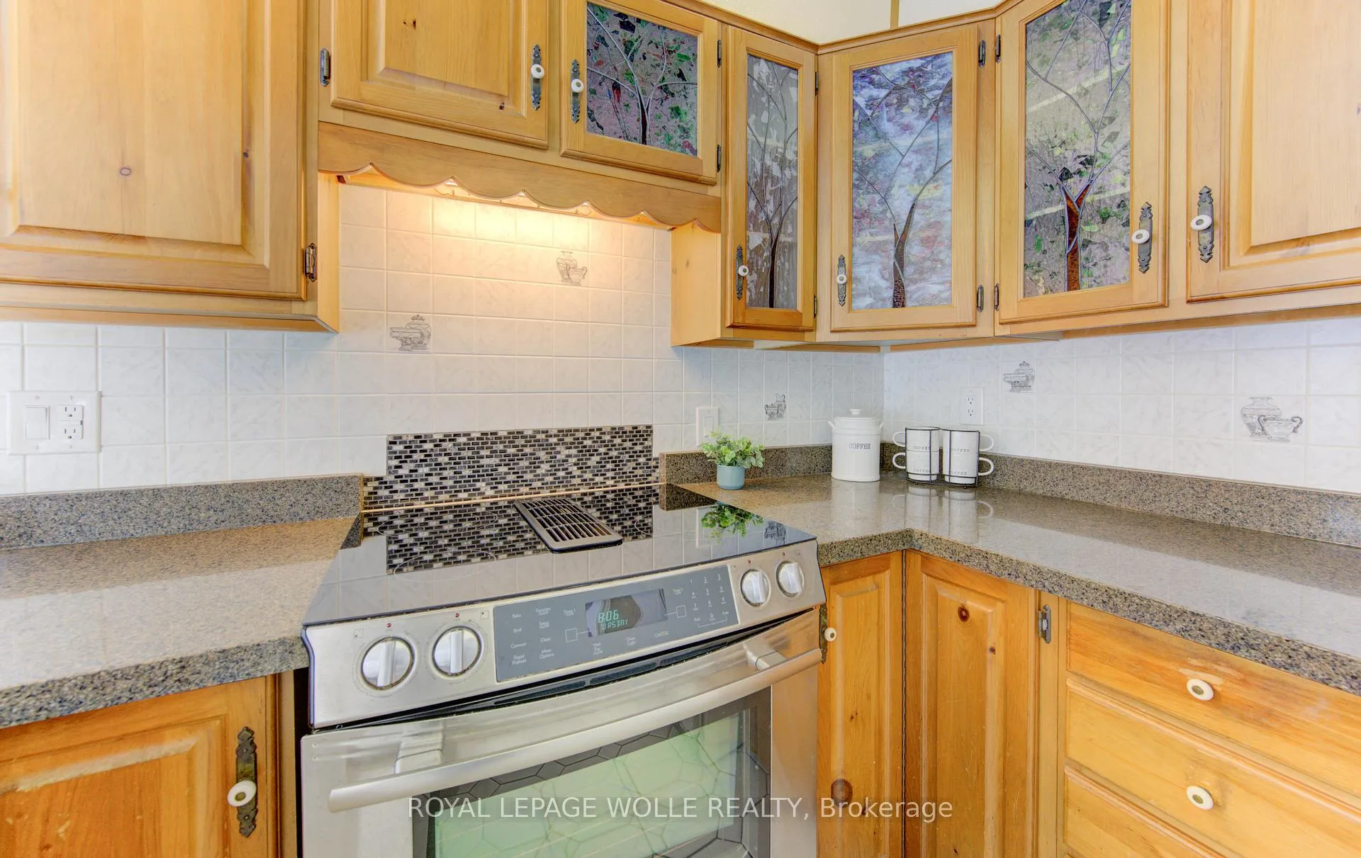 Photo 19 of 21 Sandcliffe Place, Waterloo — HOMEH