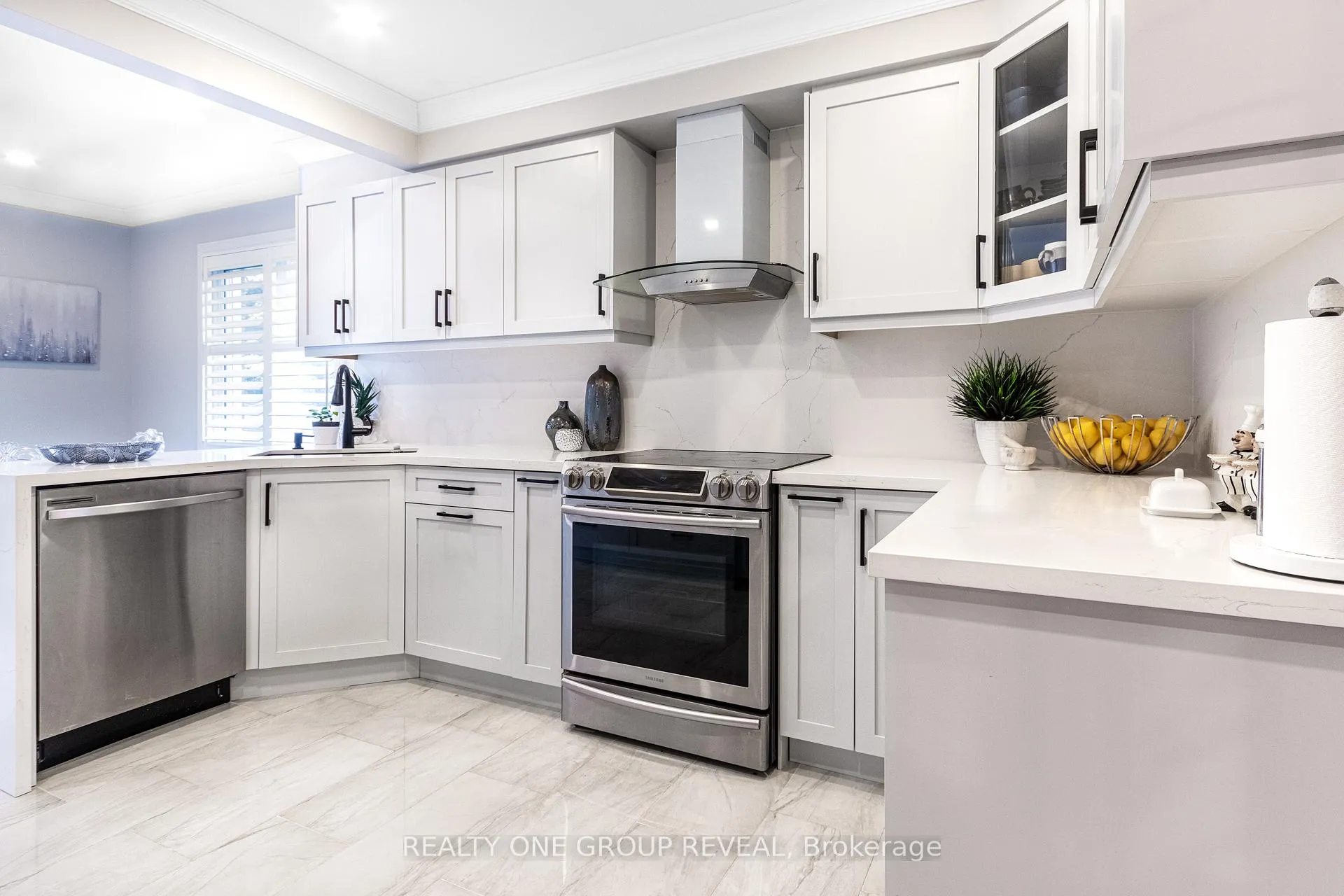 Photo 7 of 125 Ardwick Street E, Whitby, Blue Grass Meadows — HOMEH