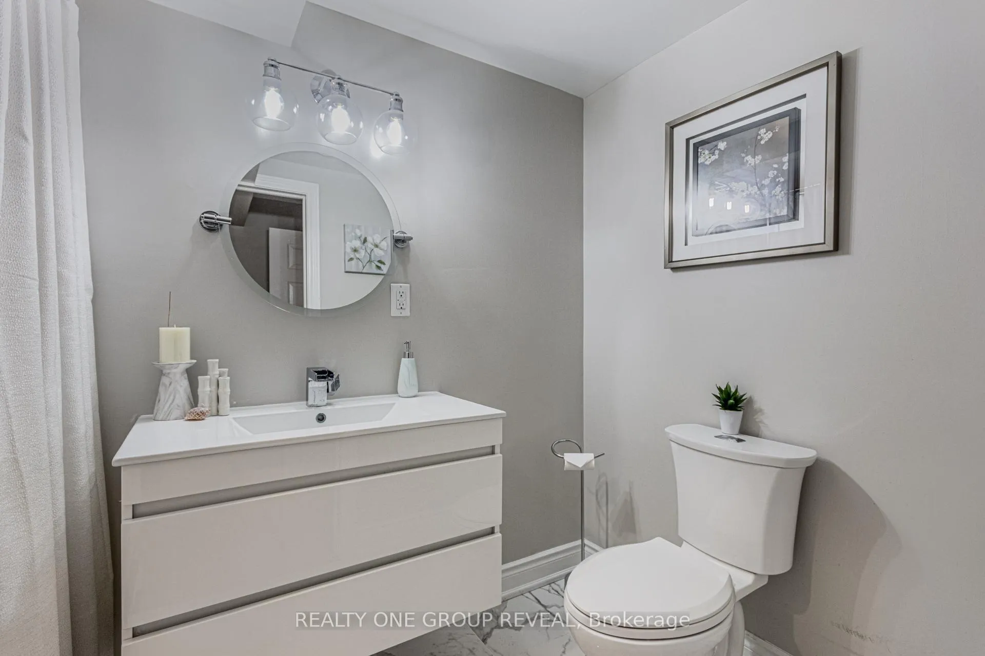 Photo 19 of 125 Ardwick Street E, Whitby, Blue Grass Meadows — HOMEH