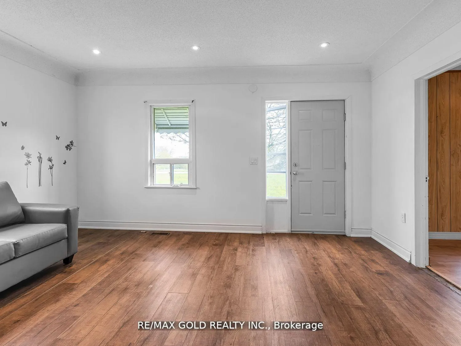 Photo 50 of 705 Kemp Road W, Grimsby, Grimsby Escarpment — HOMEH
