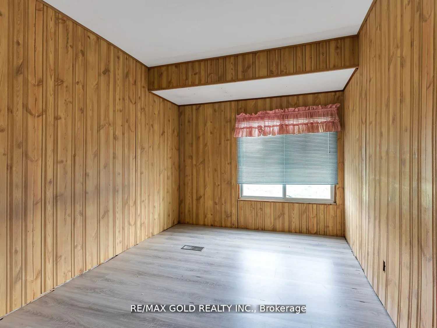 Photo 74 of 705 Kemp Road W, Grimsby, Grimsby Escarpment — HOMEH