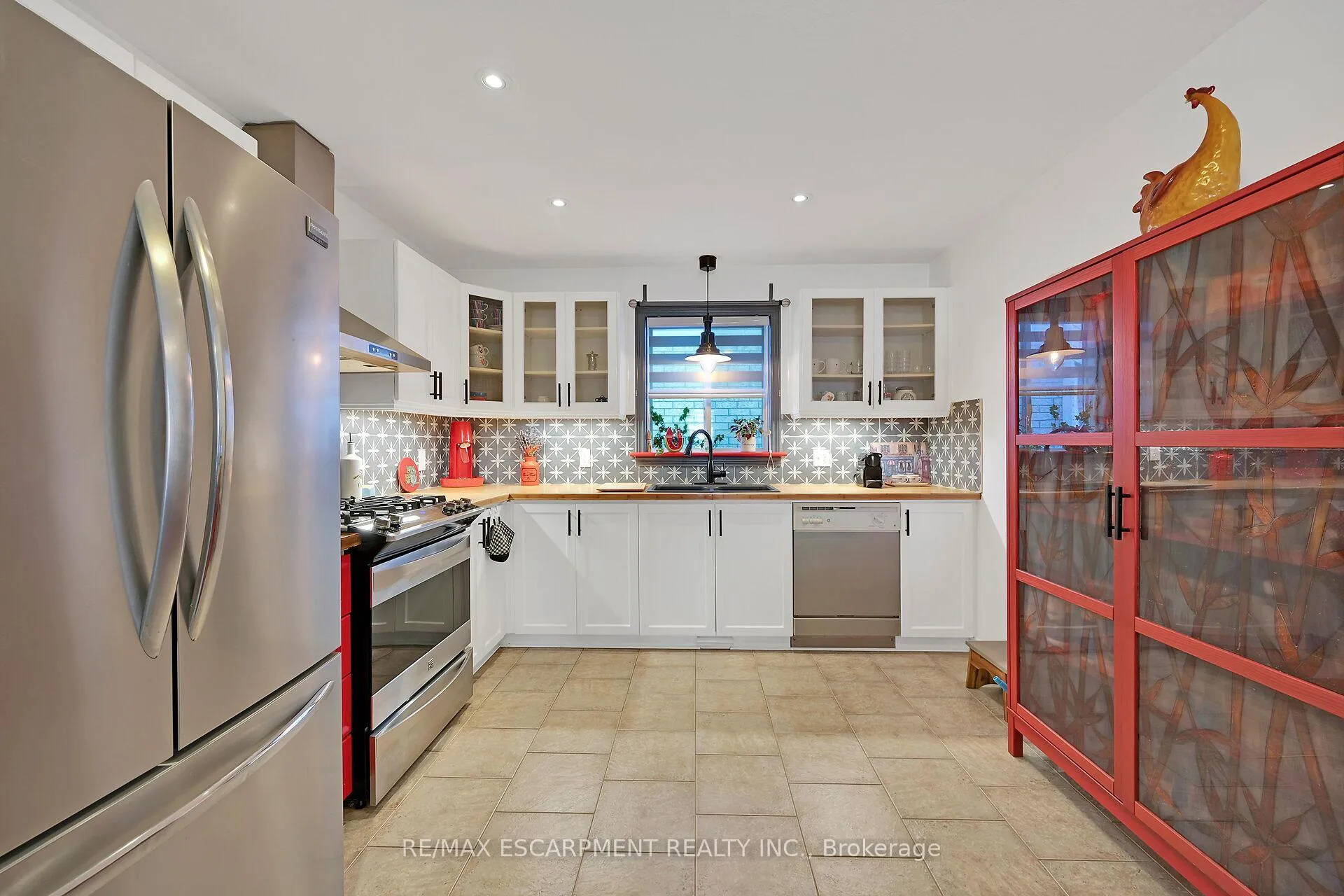 Photo 13 of 115 Provident Way, Hamilton, Mount Hope — HOMEH