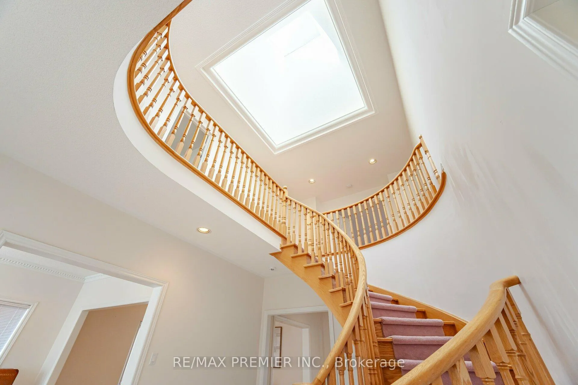 Photo 6 of 350 Calvert Road, Markham, Cachet — HOMEH