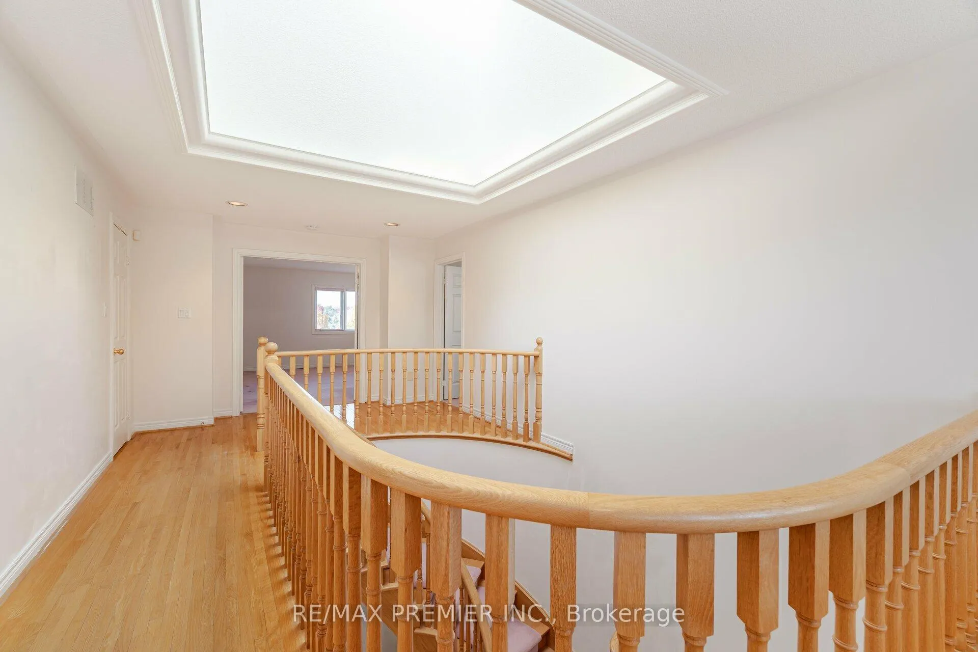 Photo 21 of 350 Calvert Road, Markham, Cachet — HOMEH