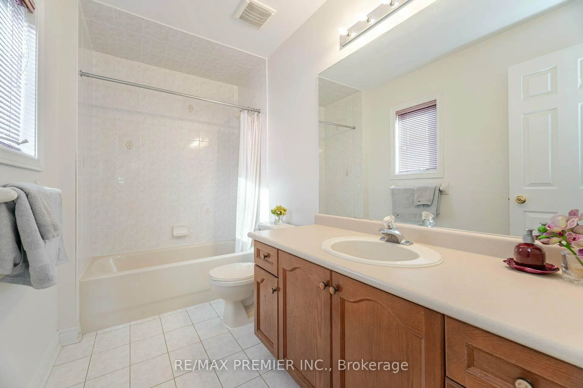 Photo 27 of 350 Calvert Road, Markham, Cachet — HOMEH