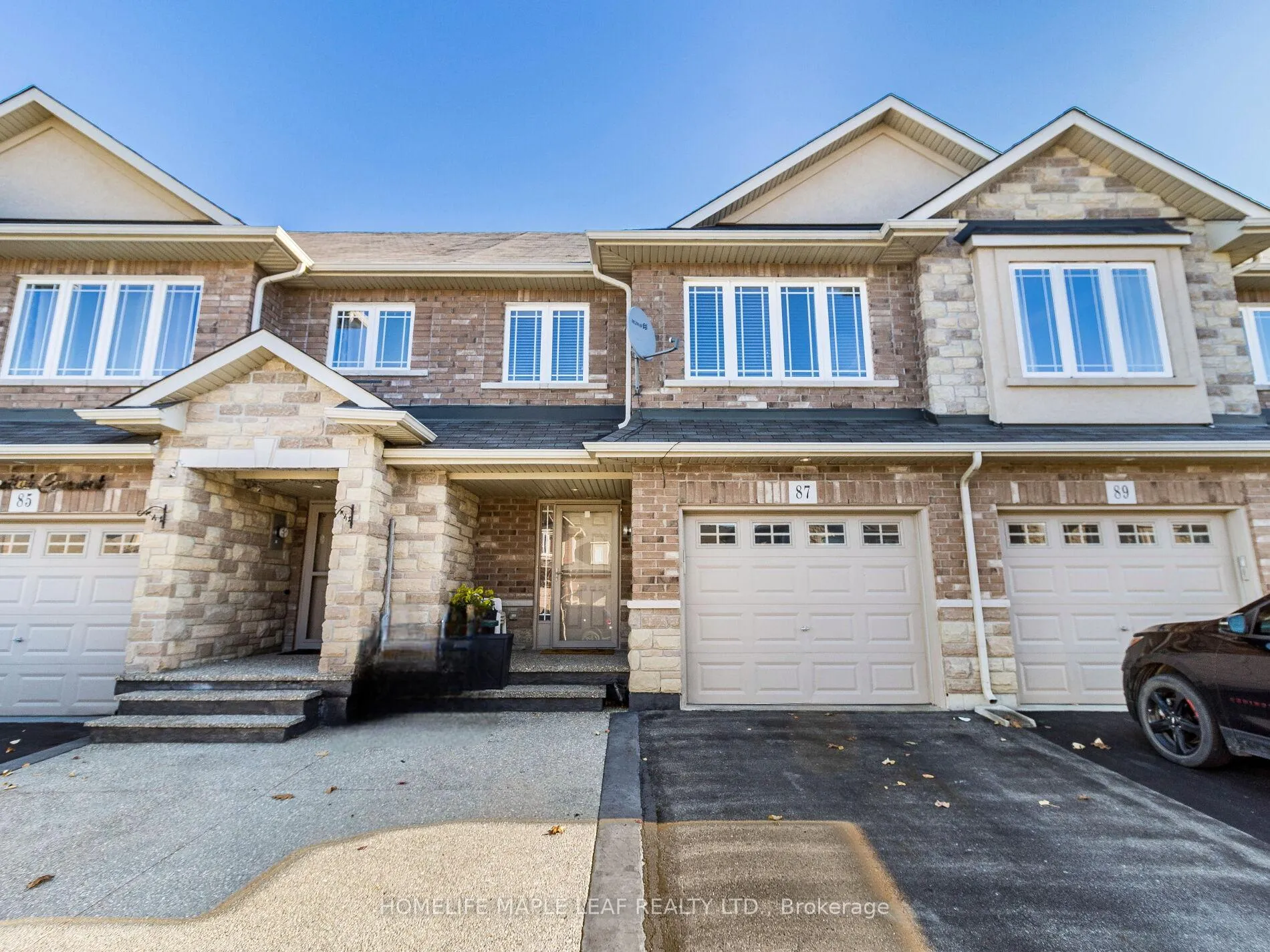 Photo 2 of 87 Celestial Crescent, Hamilton, Rural Glanbrook — HOMEH