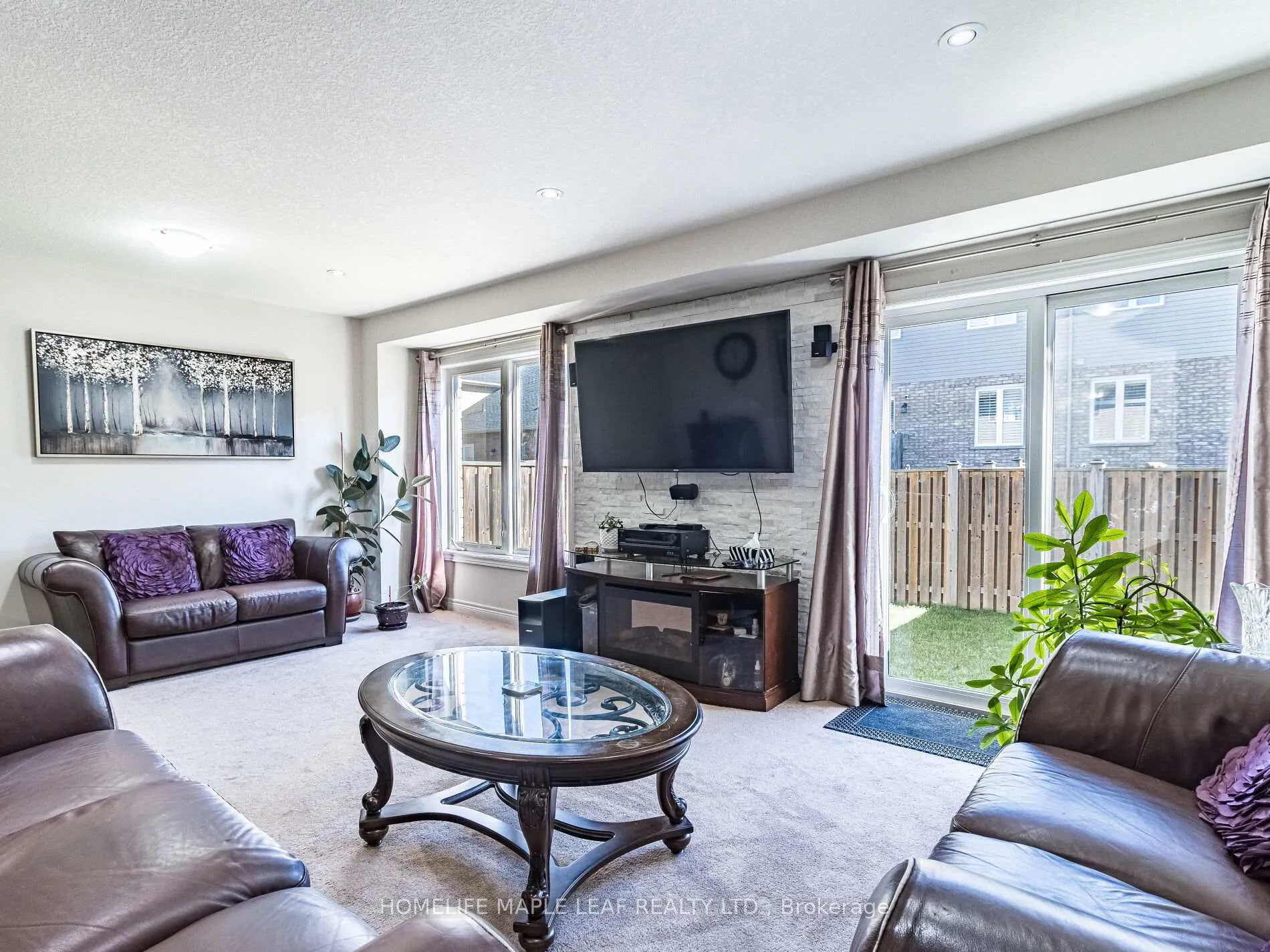 Photo 11 of 87 Celestial Crescent, Hamilton, Rural Glanbrook — HOMEH