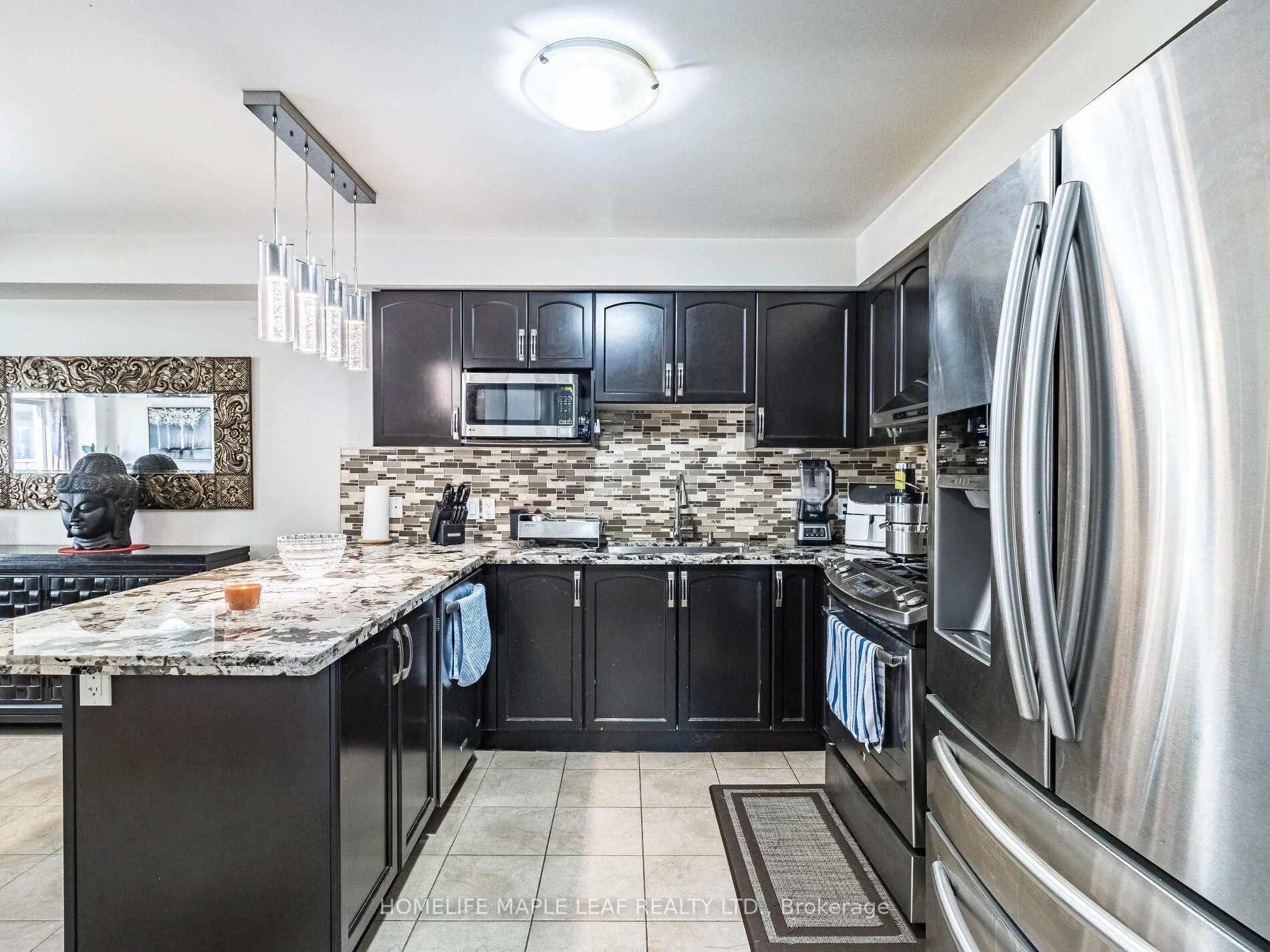 Photo 14 of 87 Celestial Crescent, Hamilton, Rural Glanbrook — HOMEH
