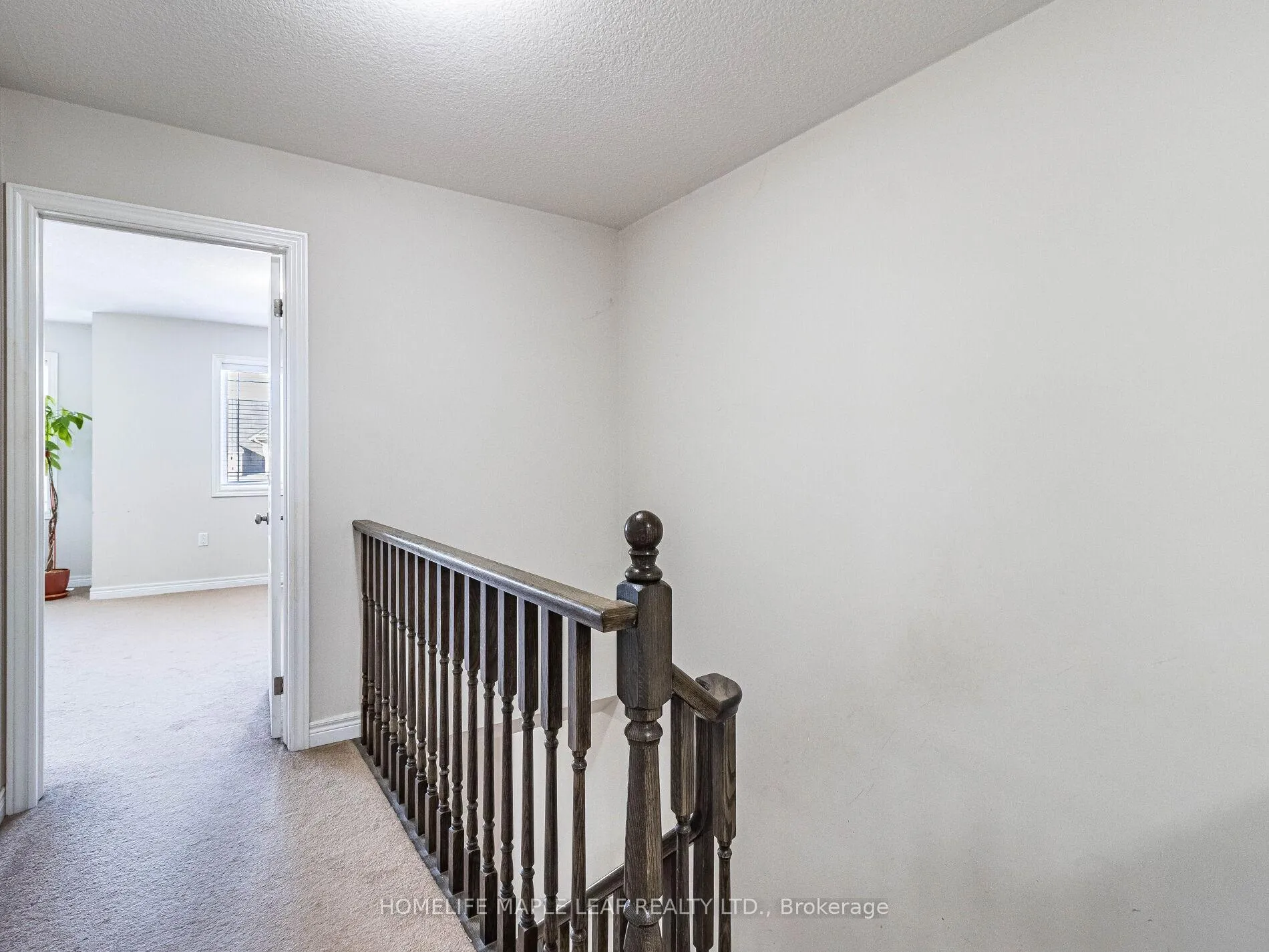 Photo 16 of 87 Celestial Crescent, Hamilton, Rural Glanbrook — HOMEH