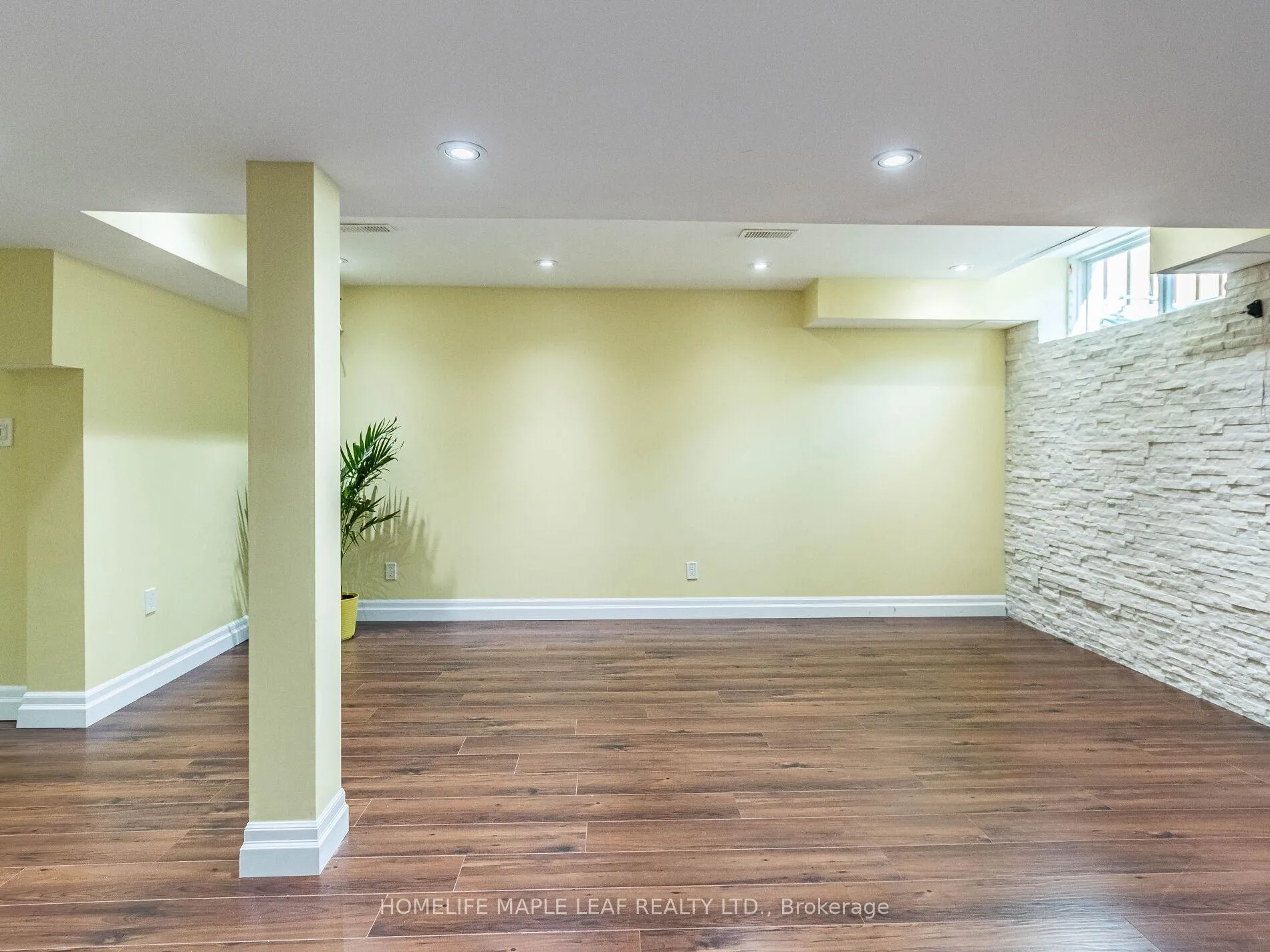 Photo 33 of 87 Celestial Crescent, Hamilton, Rural Glanbrook — HOMEH