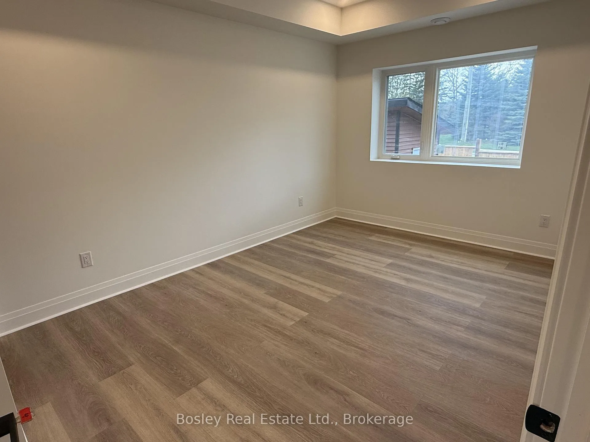 Photo 8 of Unit 1, 2 Golfview Drive, Collingwood — HOMEH
