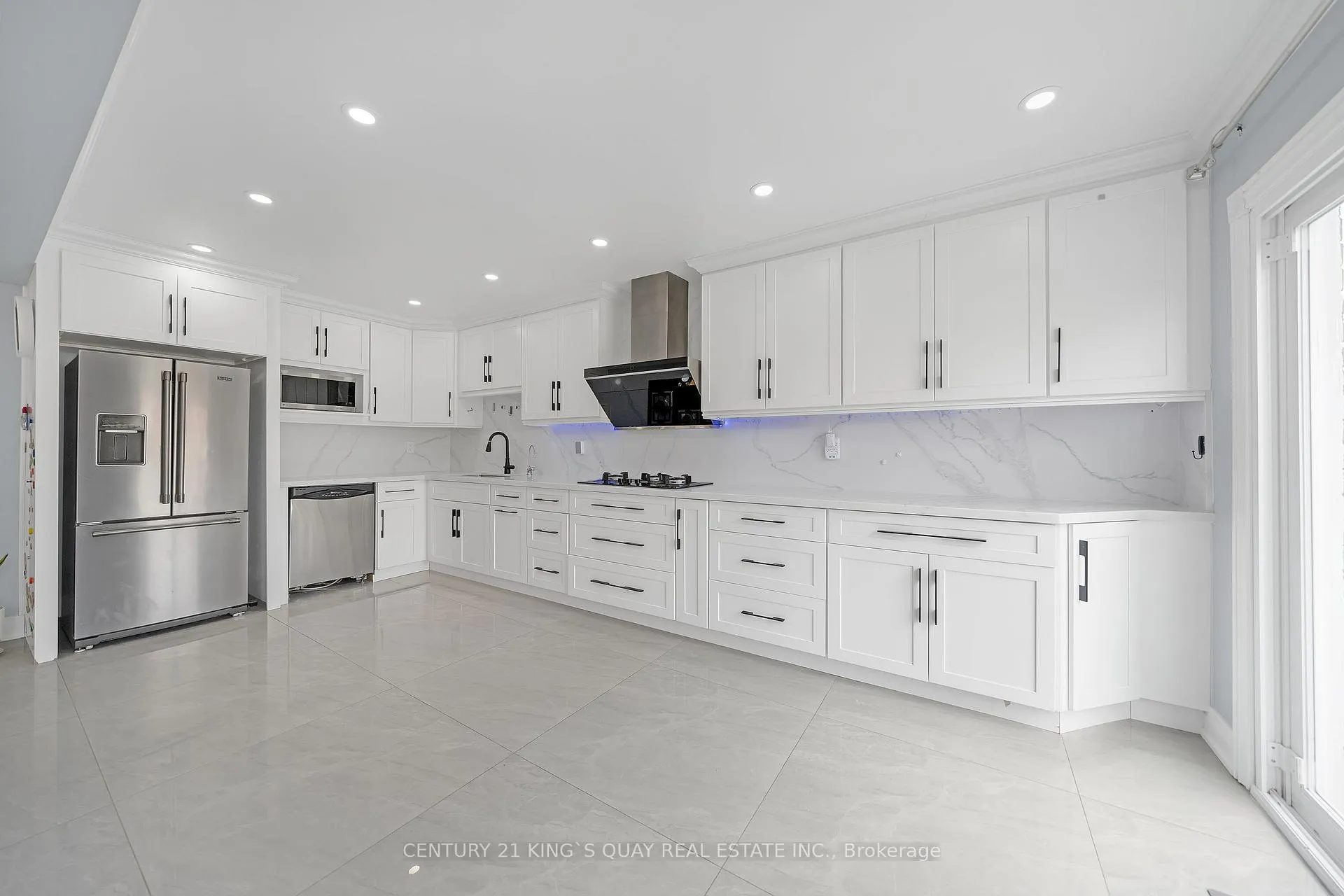 Photo 13 of 54 Mary Pearson Drive, Markham, Middlefield — HOMEH