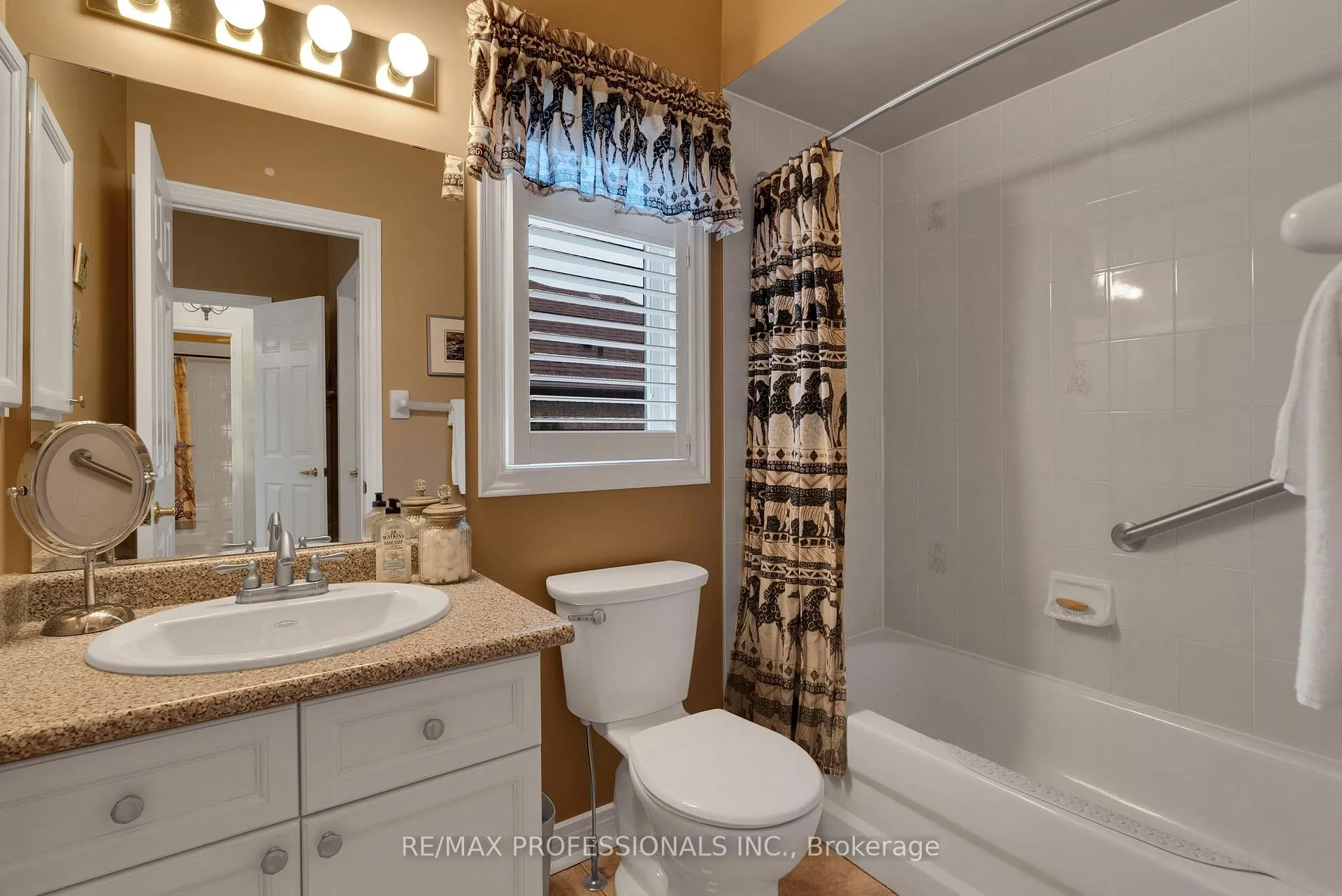 Photo 25 of 71 Country Estates Drive, Scugog, Port Perry — HOMEH