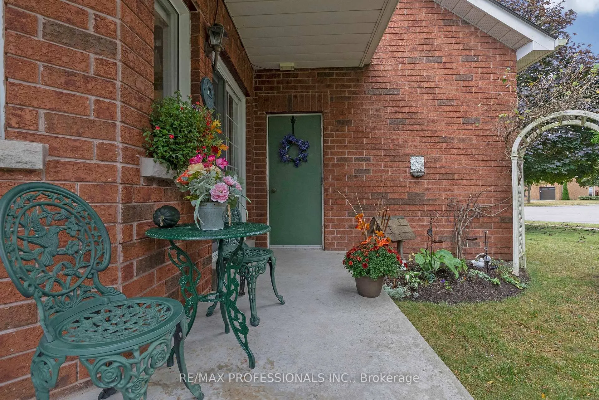 Photo 38 of 71 Country Estates Drive, Scugog, Port Perry — HOMEH