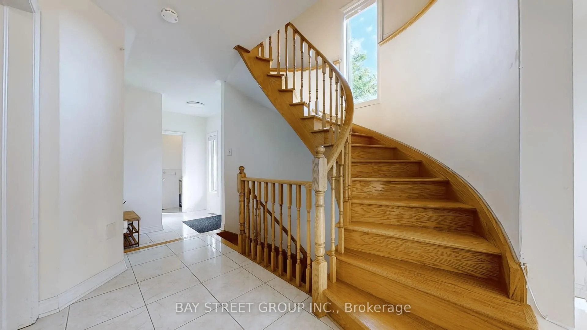 Photo 13 of 27 Boxhill Road, Markham, Milliken Mills East — HOMEH