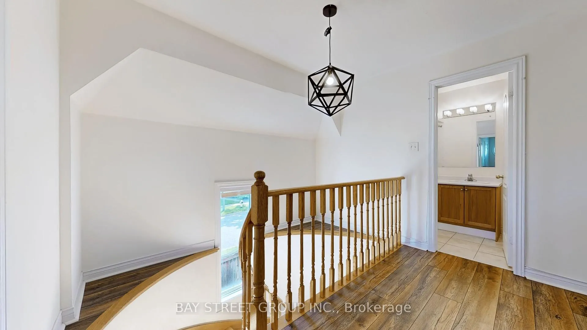 Photo 14 of 27 Boxhill Road, Markham, Milliken Mills East — HOMEH