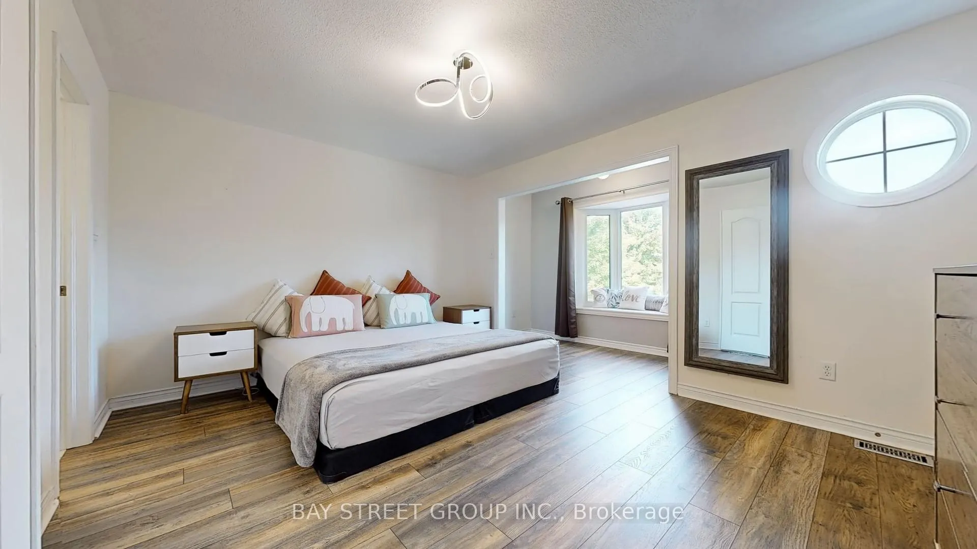 Photo 15 of 27 Boxhill Road, Markham, Milliken Mills East — HOMEH