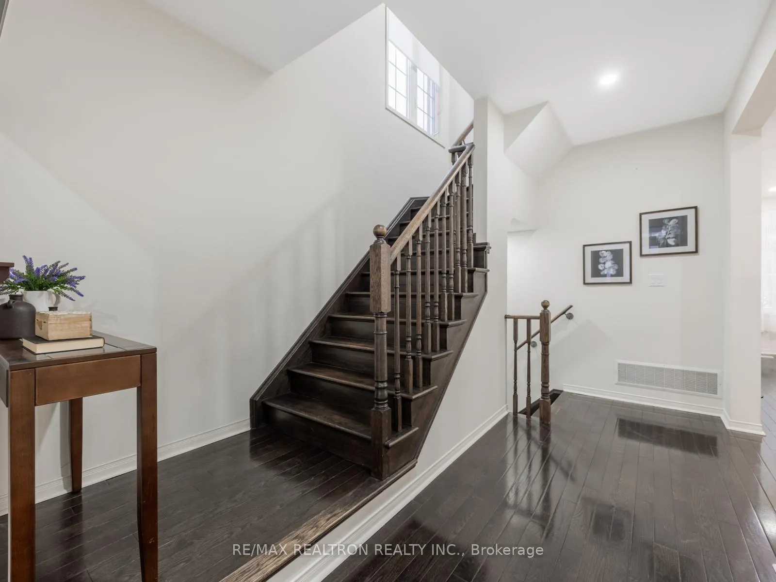 Photo 6 of 178 Angus Drive, Ajax, Central — HOMEH