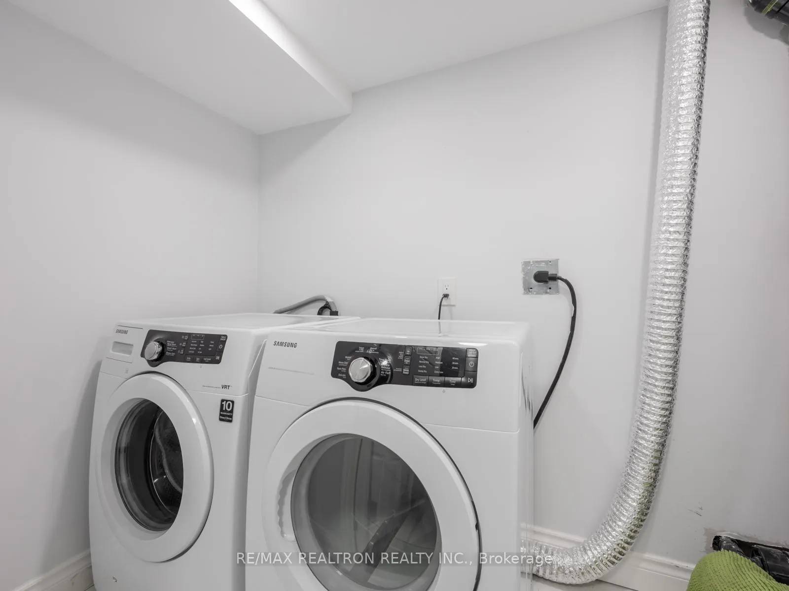 Photo 16 of 178 Angus Drive, Ajax, Central — HOMEH