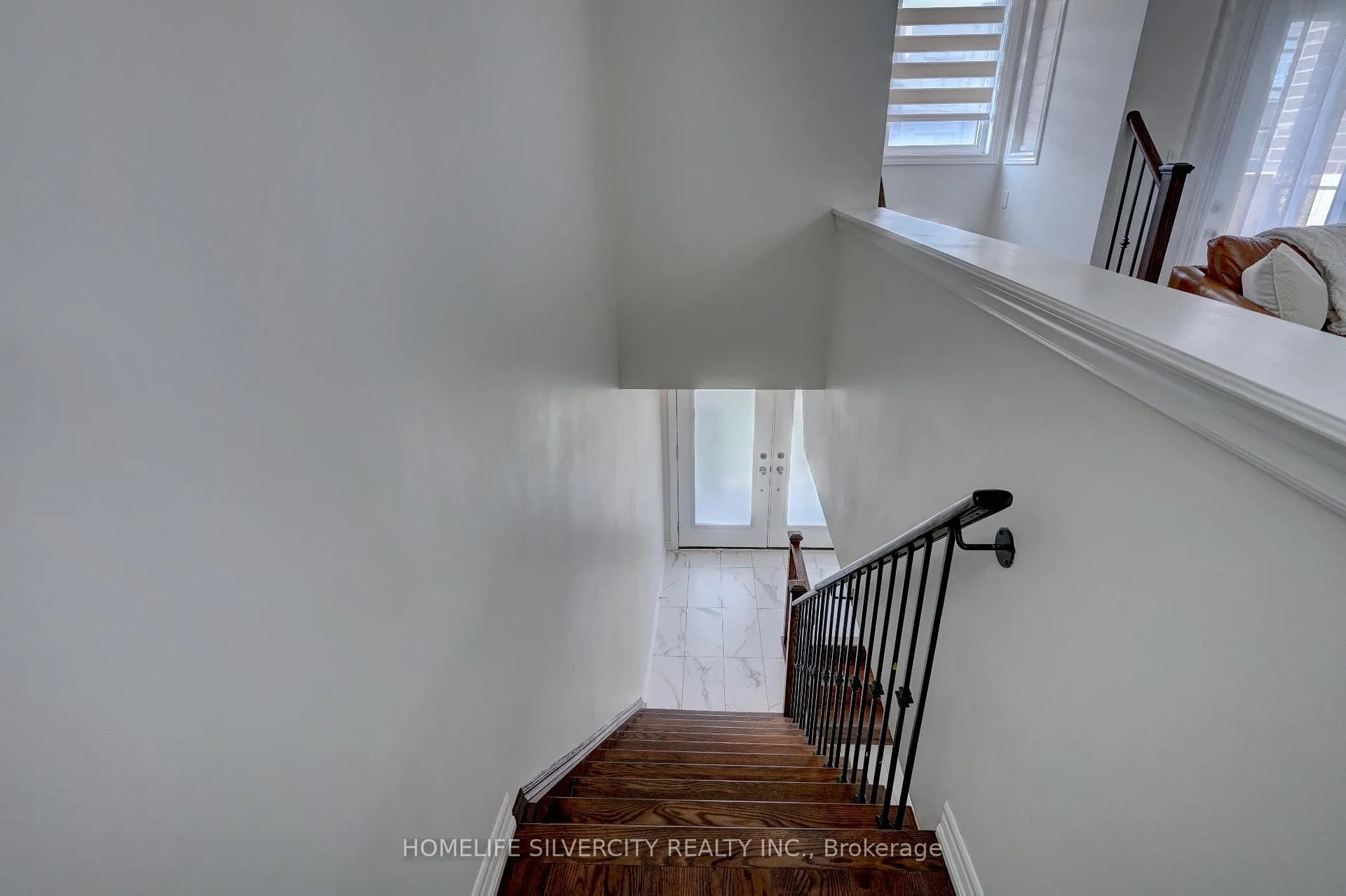 Photo 5 of 33 Golden Trail, Vaughan, Patterson — HOMEH