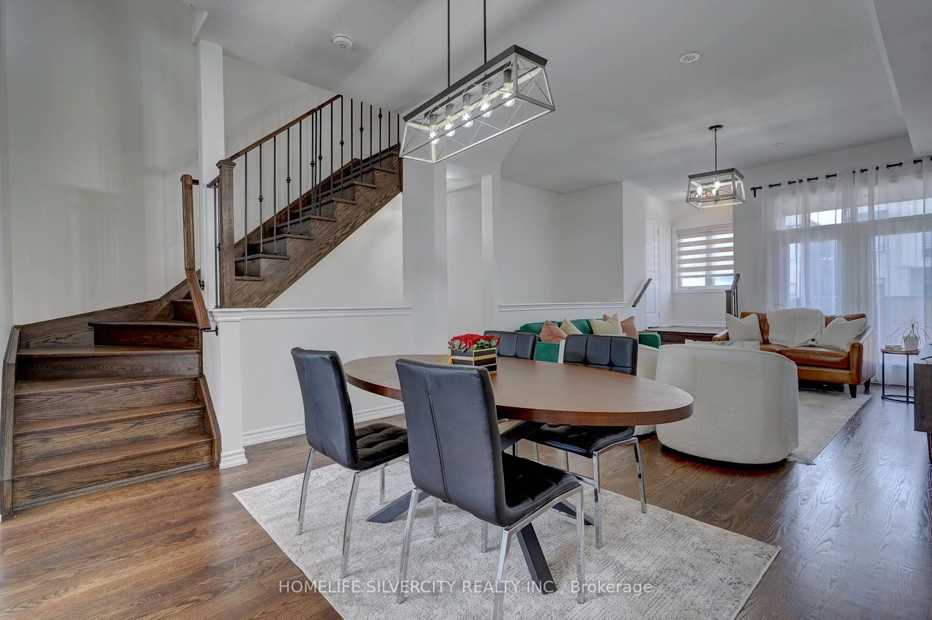 Photo 11 of 33 Golden Trail, Vaughan, Patterson — HOMEH