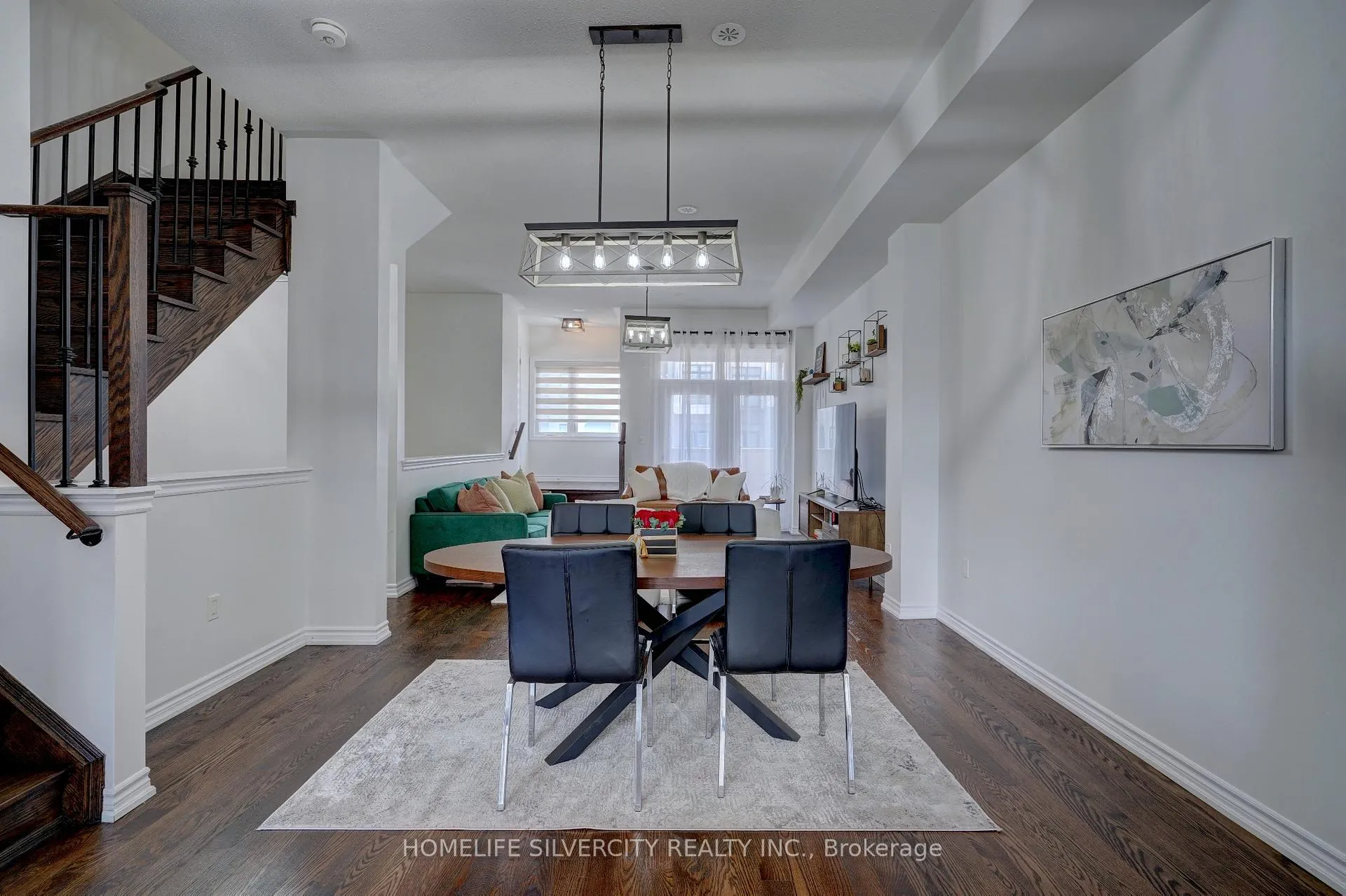 Photo 12 of 33 Golden Trail, Vaughan, Patterson — HOMEH
