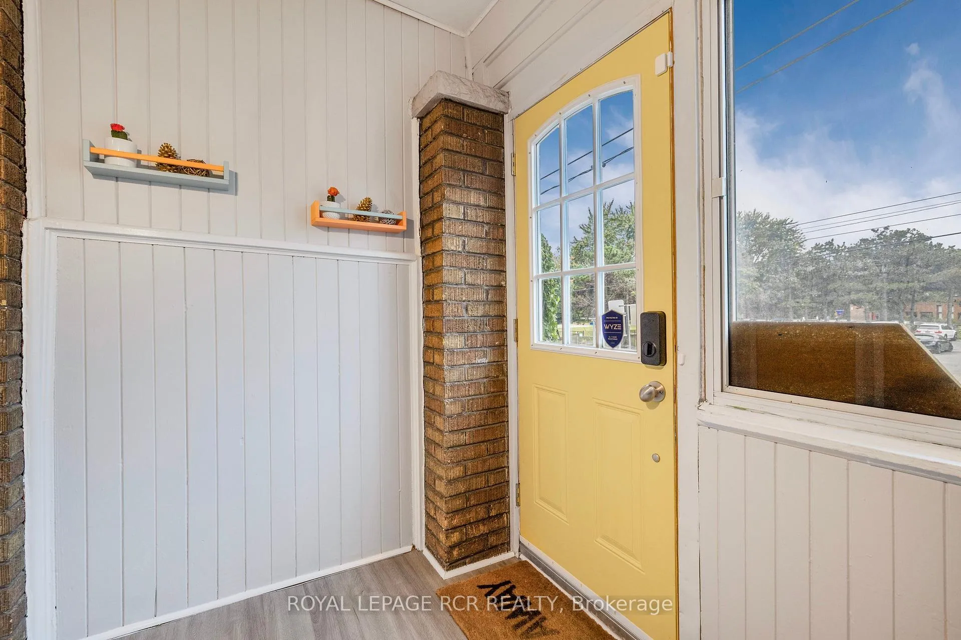 Photo 3 of 391 Kingston Road, Toronto, The Beaches — HOMEH