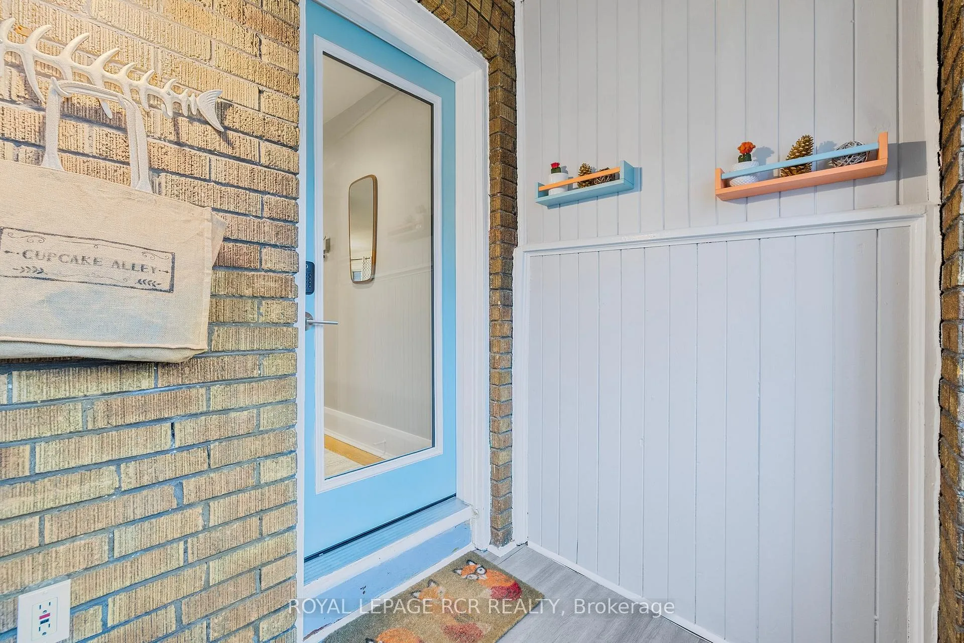 Photo 4 of 391 Kingston Road, Toronto, The Beaches — HOMEH