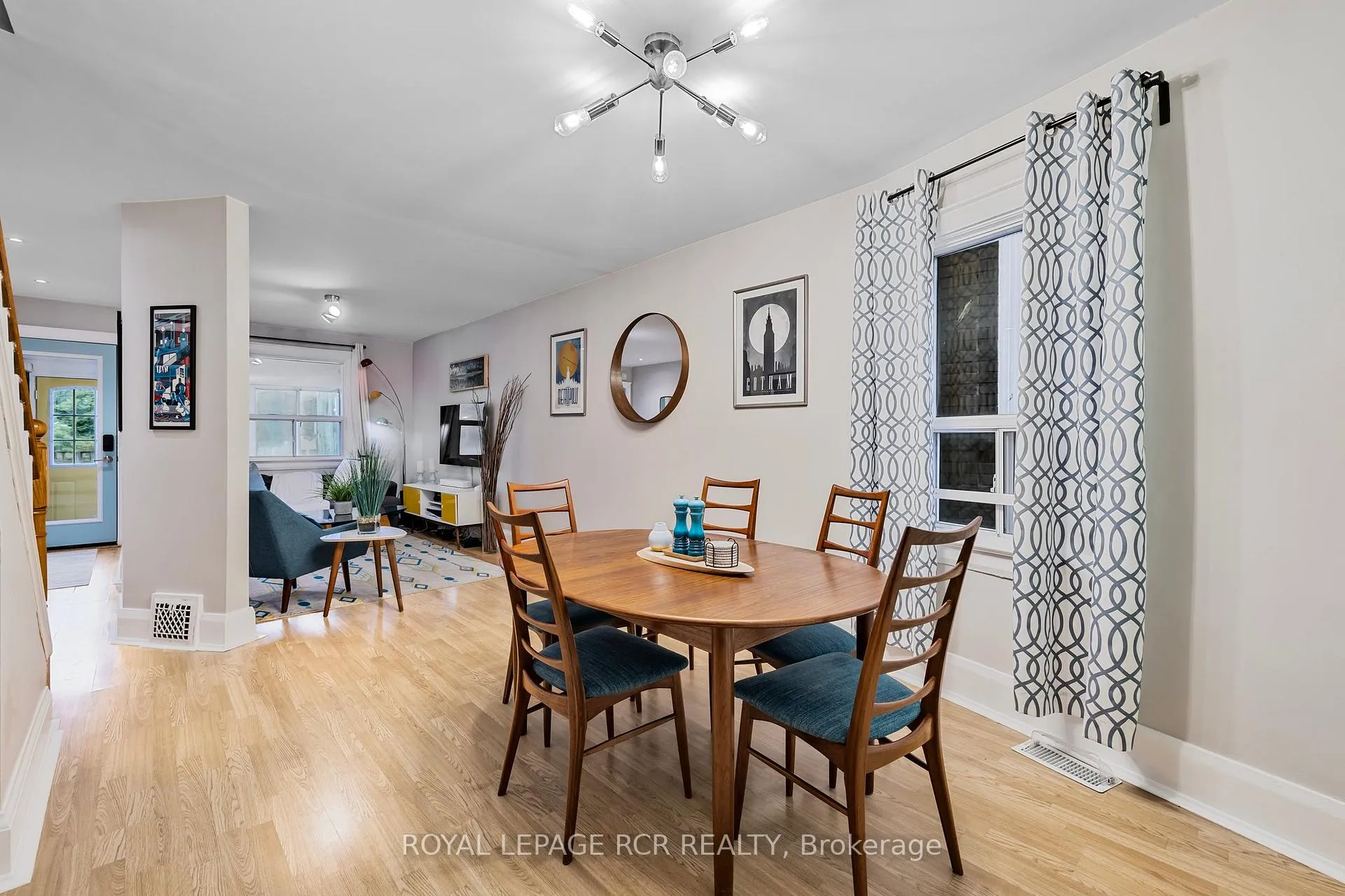 Photo 13 of 391 Kingston Road, Toronto, The Beaches — HOMEH