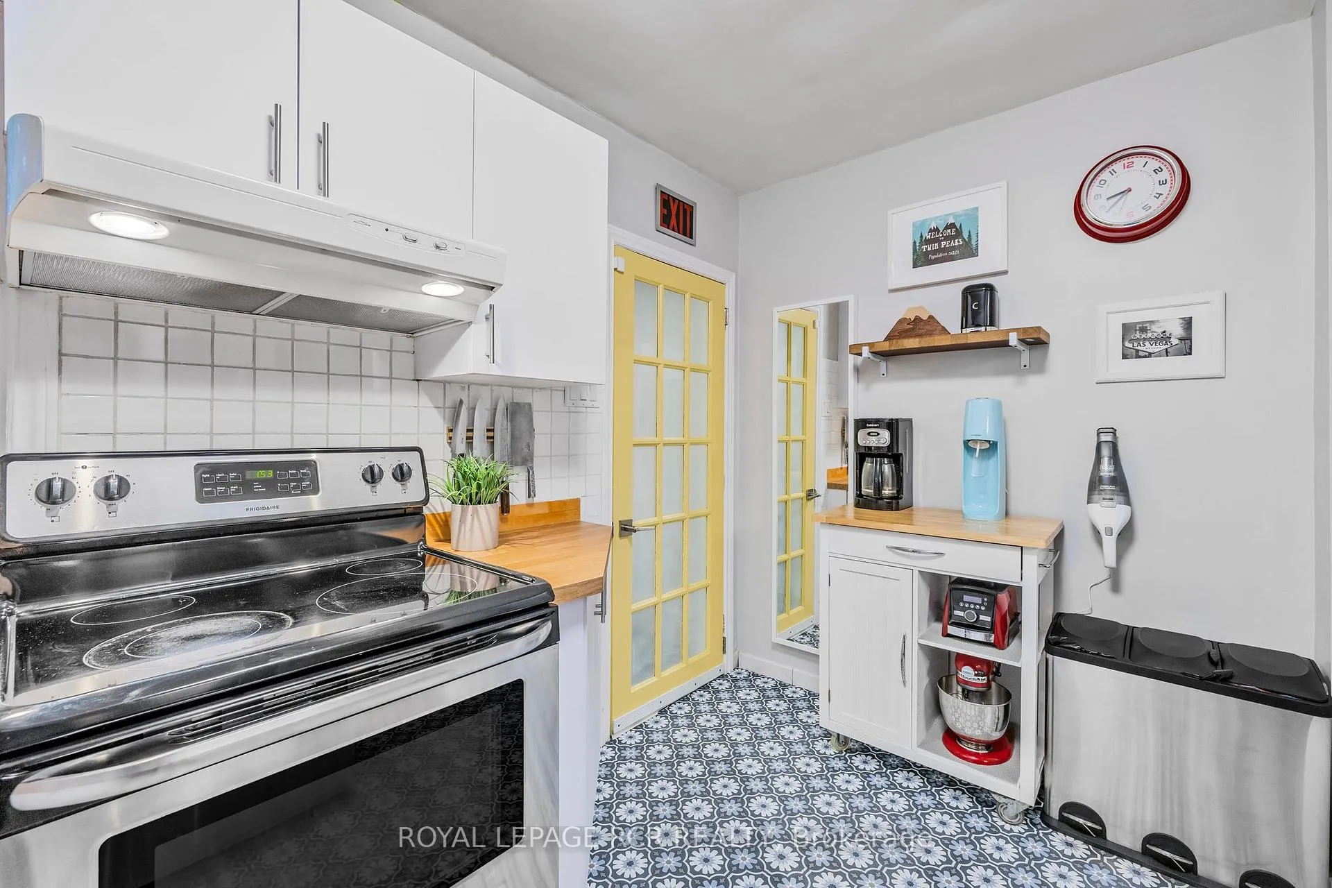 Photo 17 of 391 Kingston Road, Toronto, The Beaches — HOMEH