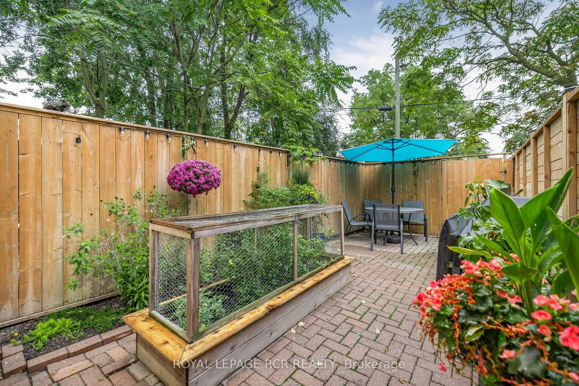 Photo 34 of 391 Kingston Road, Toronto, The Beaches — HOMEH