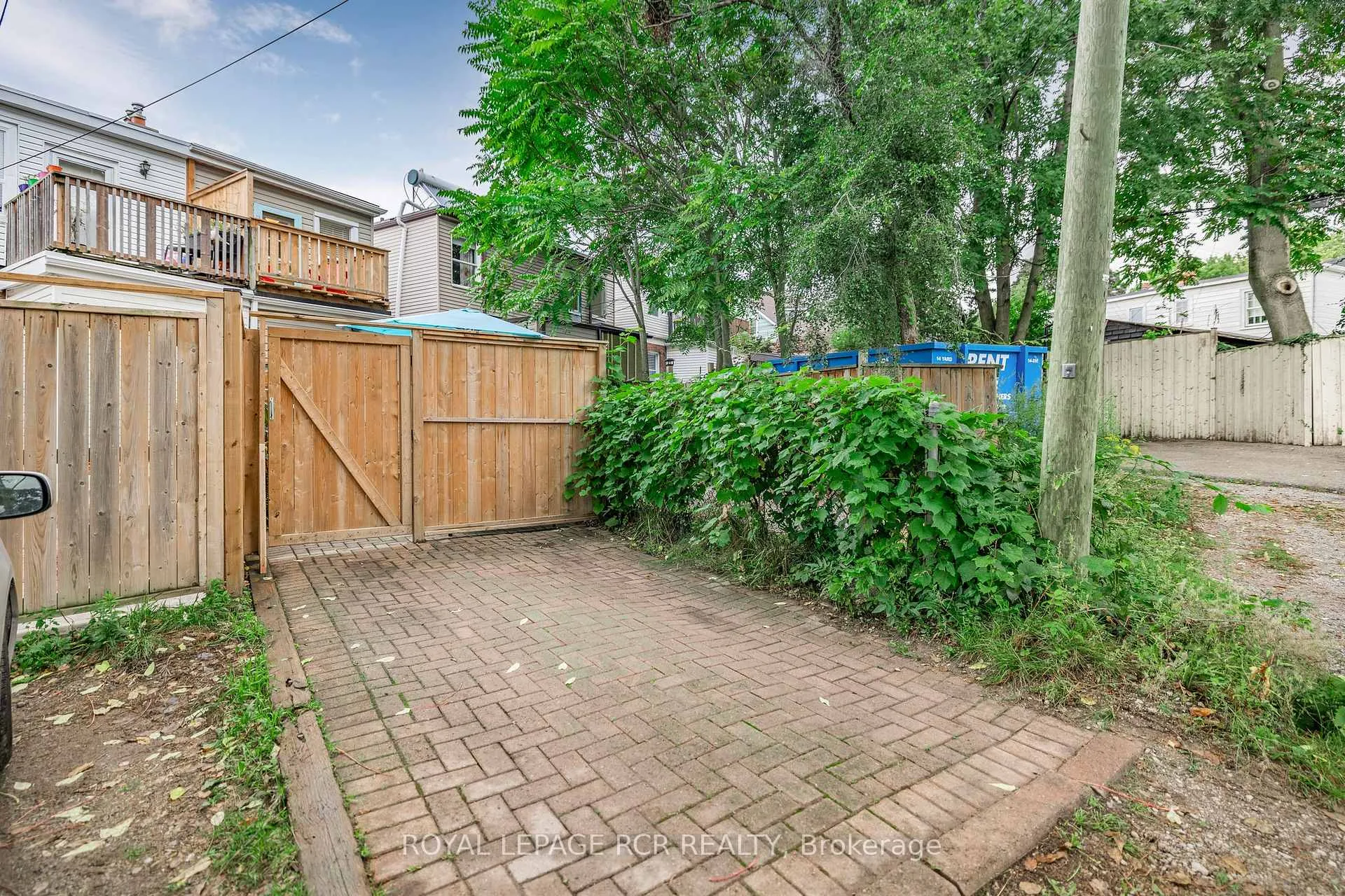 Photo 39 of 391 Kingston Road, Toronto, The Beaches — HOMEH