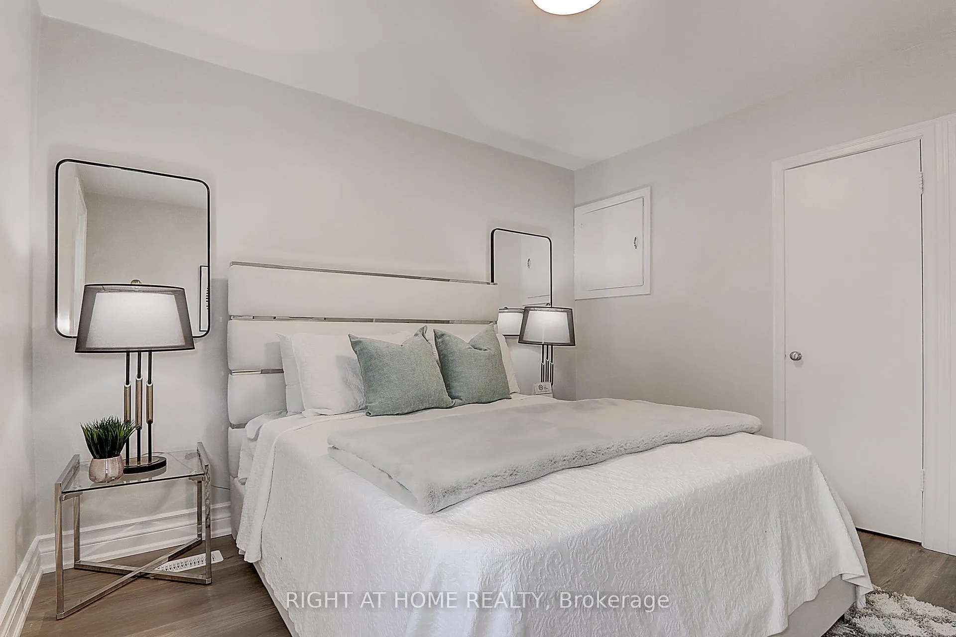 Photo 31 of 19 Stellarton Road, Scarborough, Clairlea-Birchmount — HOMEH