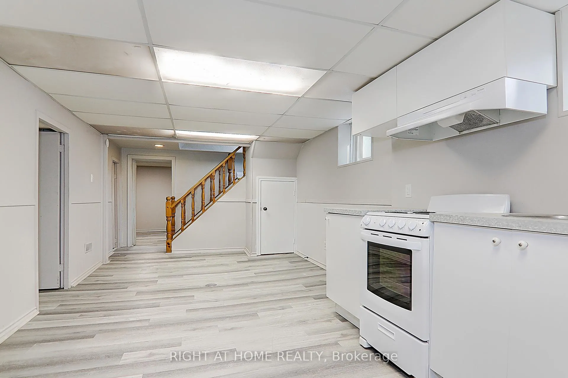 Photo 38 of 19 Stellarton Road, Scarborough, Clairlea-Birchmount — HOMEH