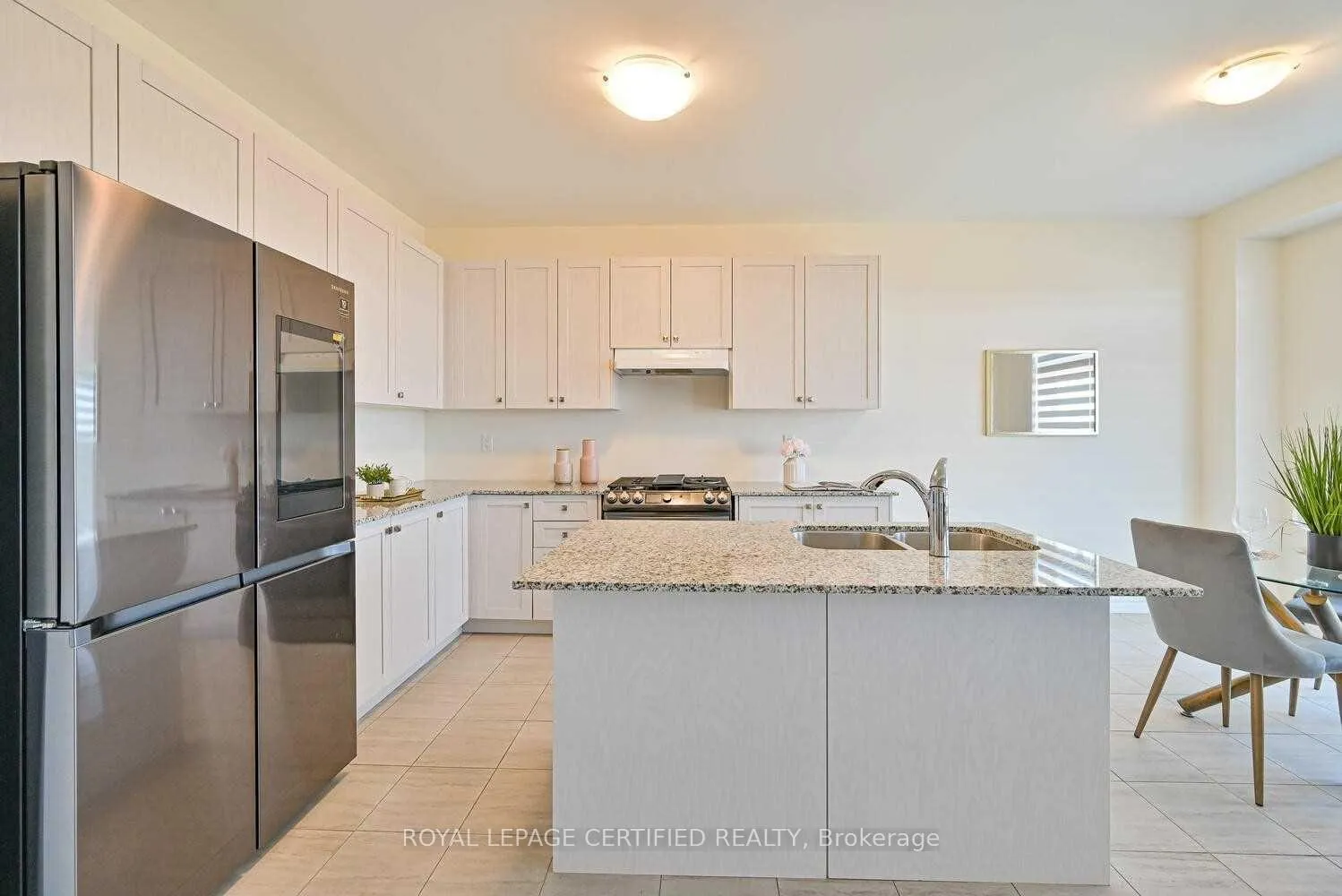 Photo 10 of 13 Eberly Woods Drive, Caledon, Caledon East — HOMEH