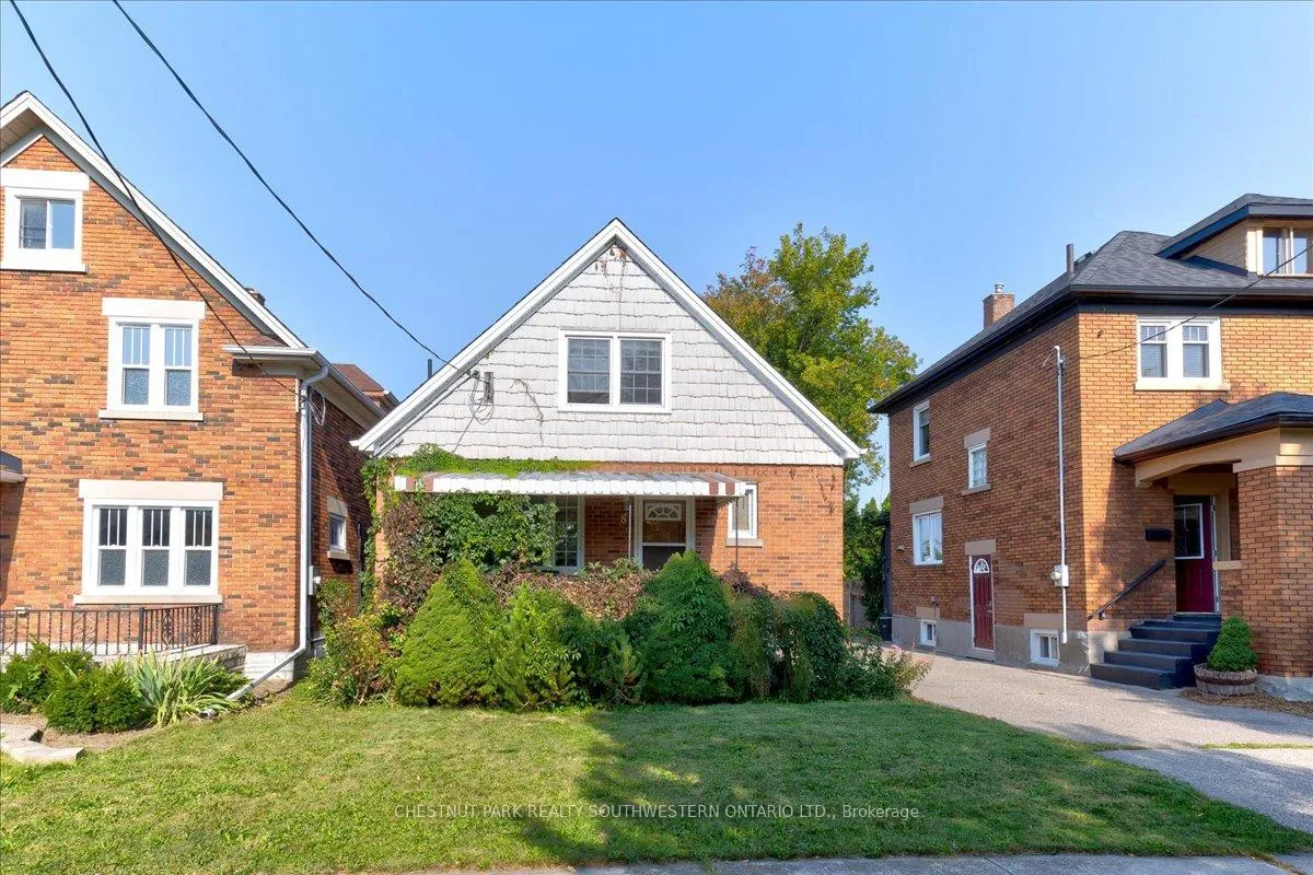 Photo 5 of 8 Onward Avenue, Kitchener, King East — HOMEH