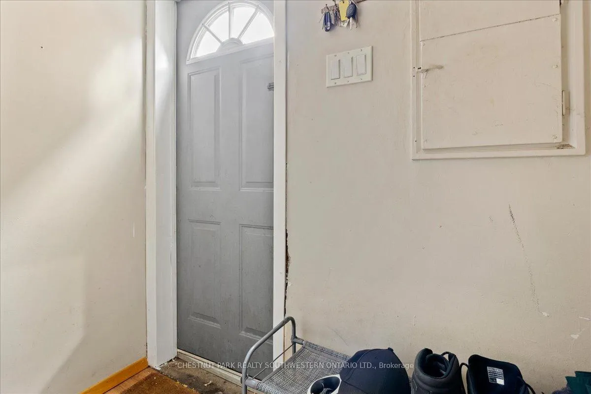 Photo 20 of 8 Onward Avenue, Kitchener, King East — HOMEH